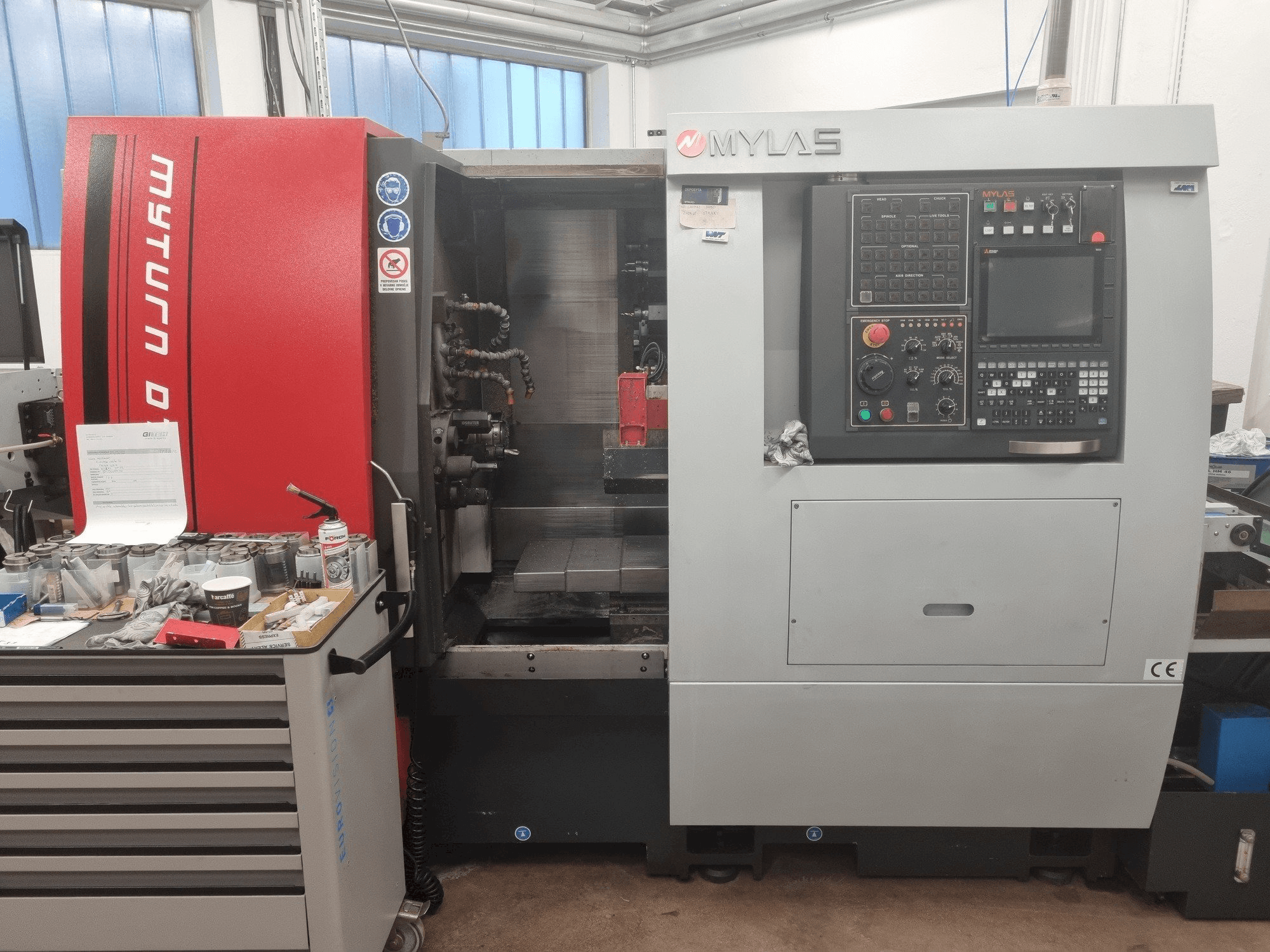 Frontansicht der MYLAS DT52 Maschine