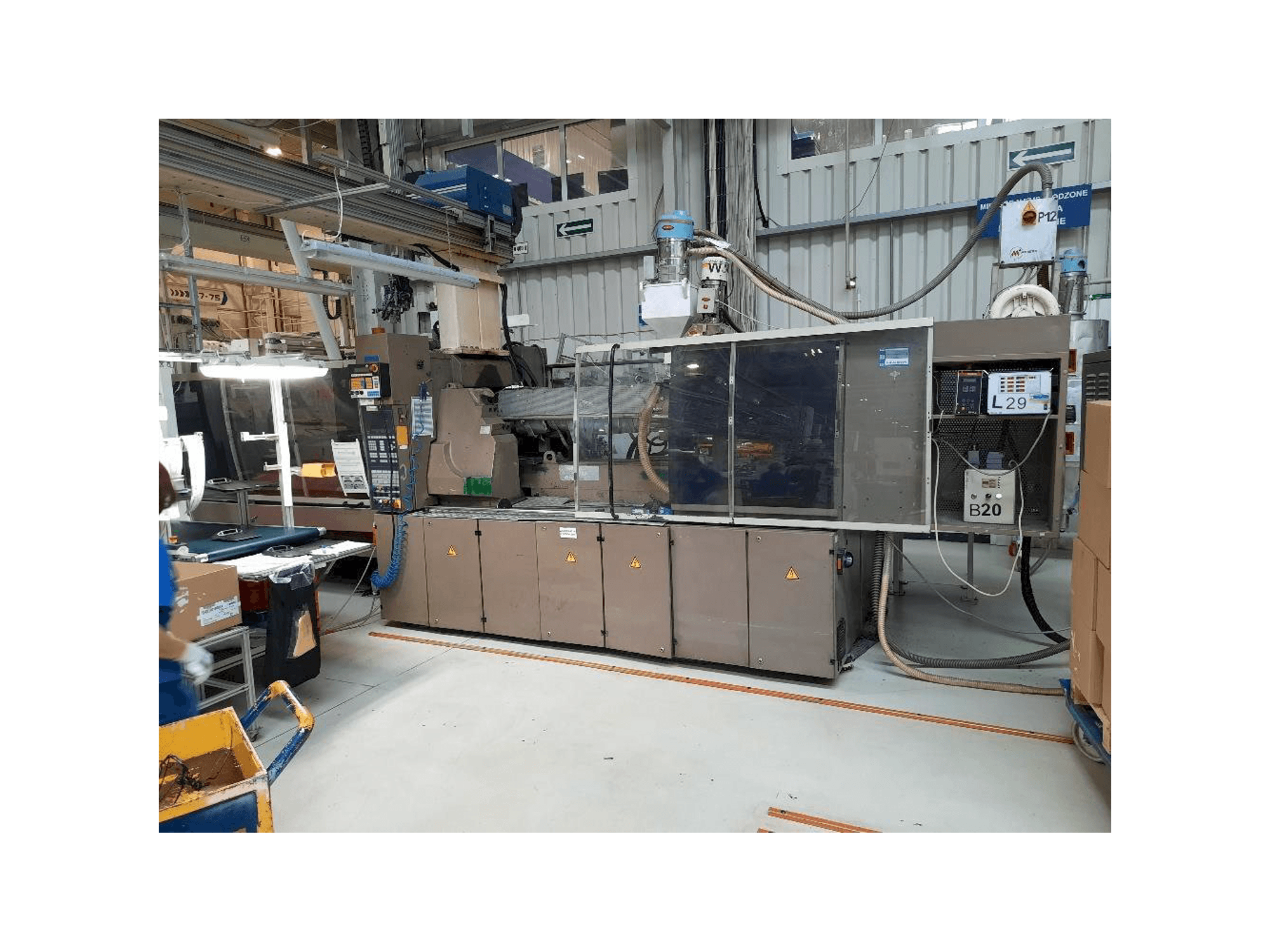 Frontansicht der ENGEL ES 2550/400HL Maschine