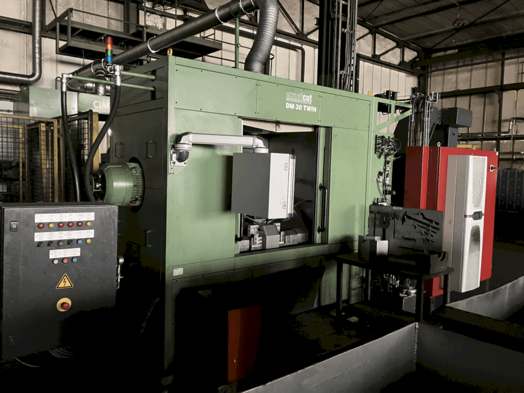 Frontansicht der ExactCut DM 30 TWIN Maschine