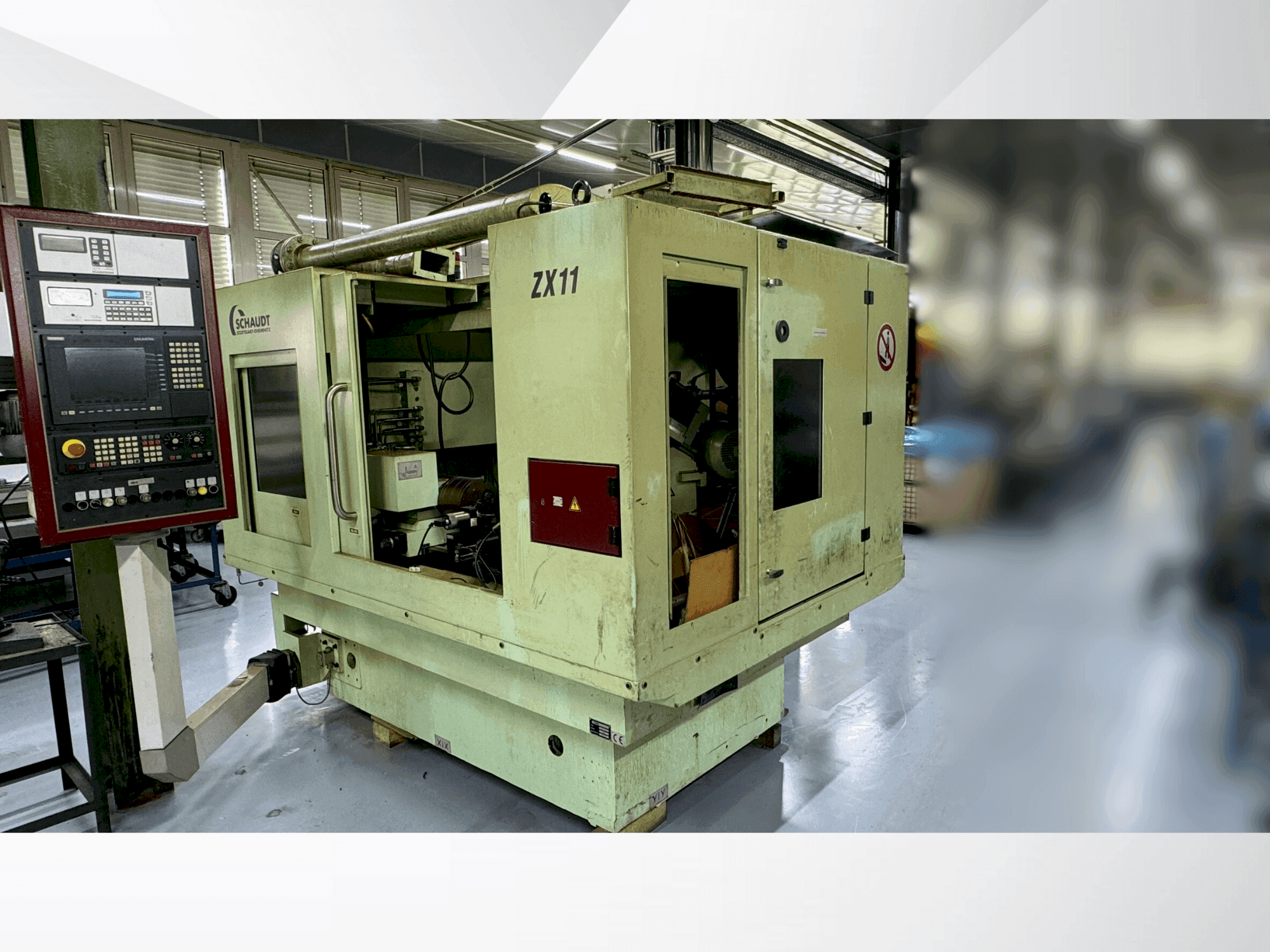 Frontansicht der Schaudt ZX 11 Maschine