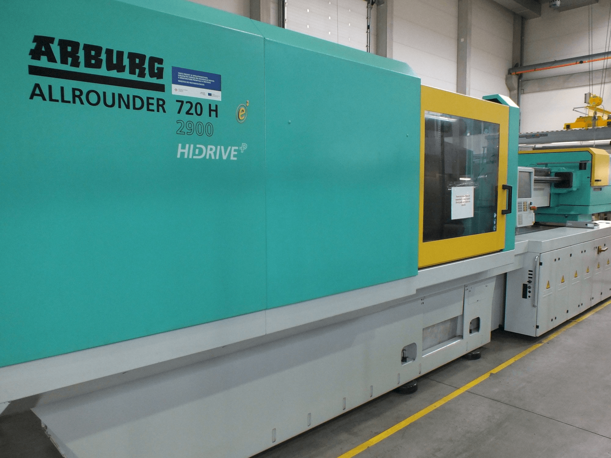 Frontansicht der Arburg Allrounder H 2900-3200 Packaging Maschine