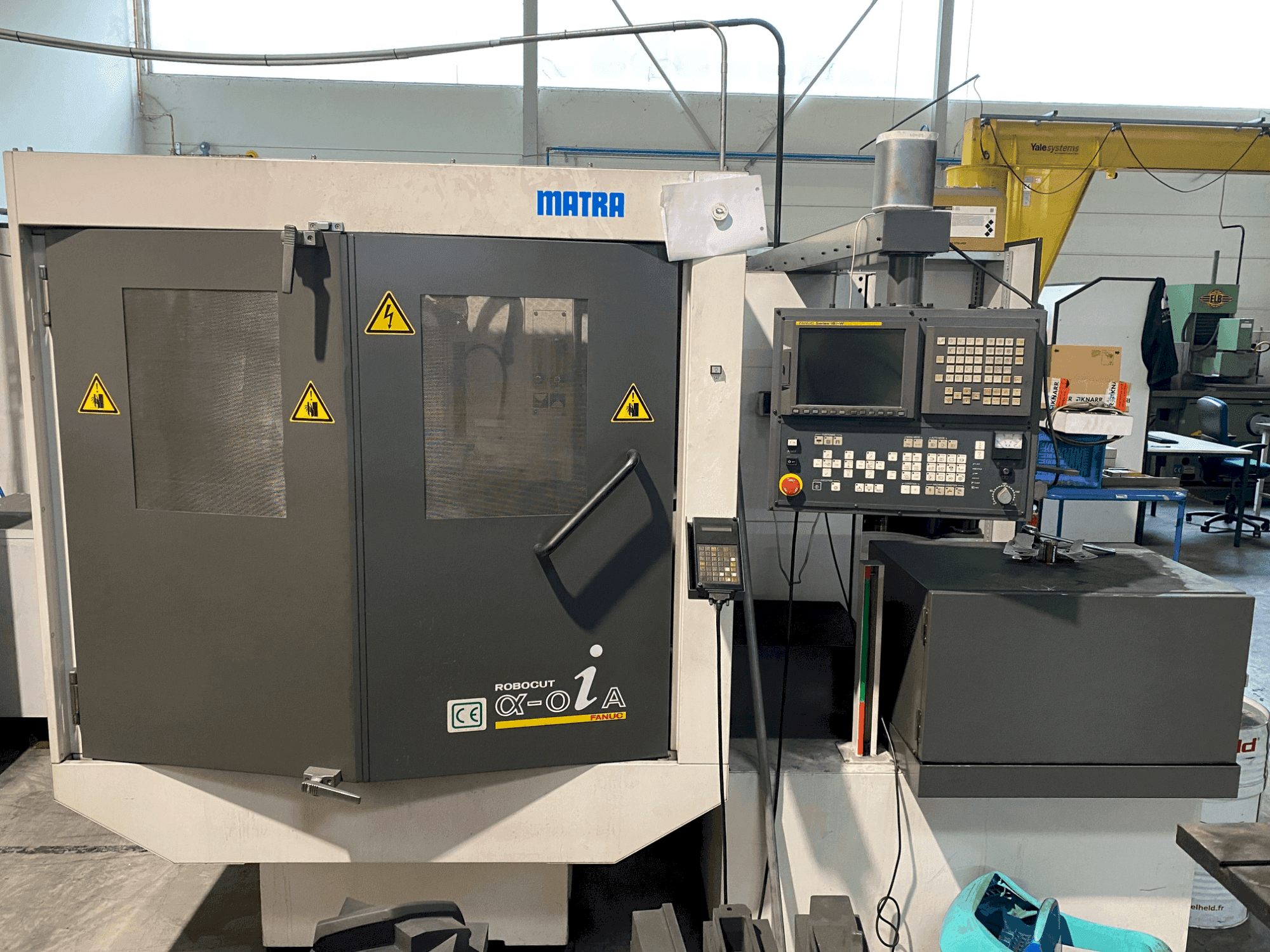 Frontansicht der FANUC ROBOCUT α-0iA Maschine