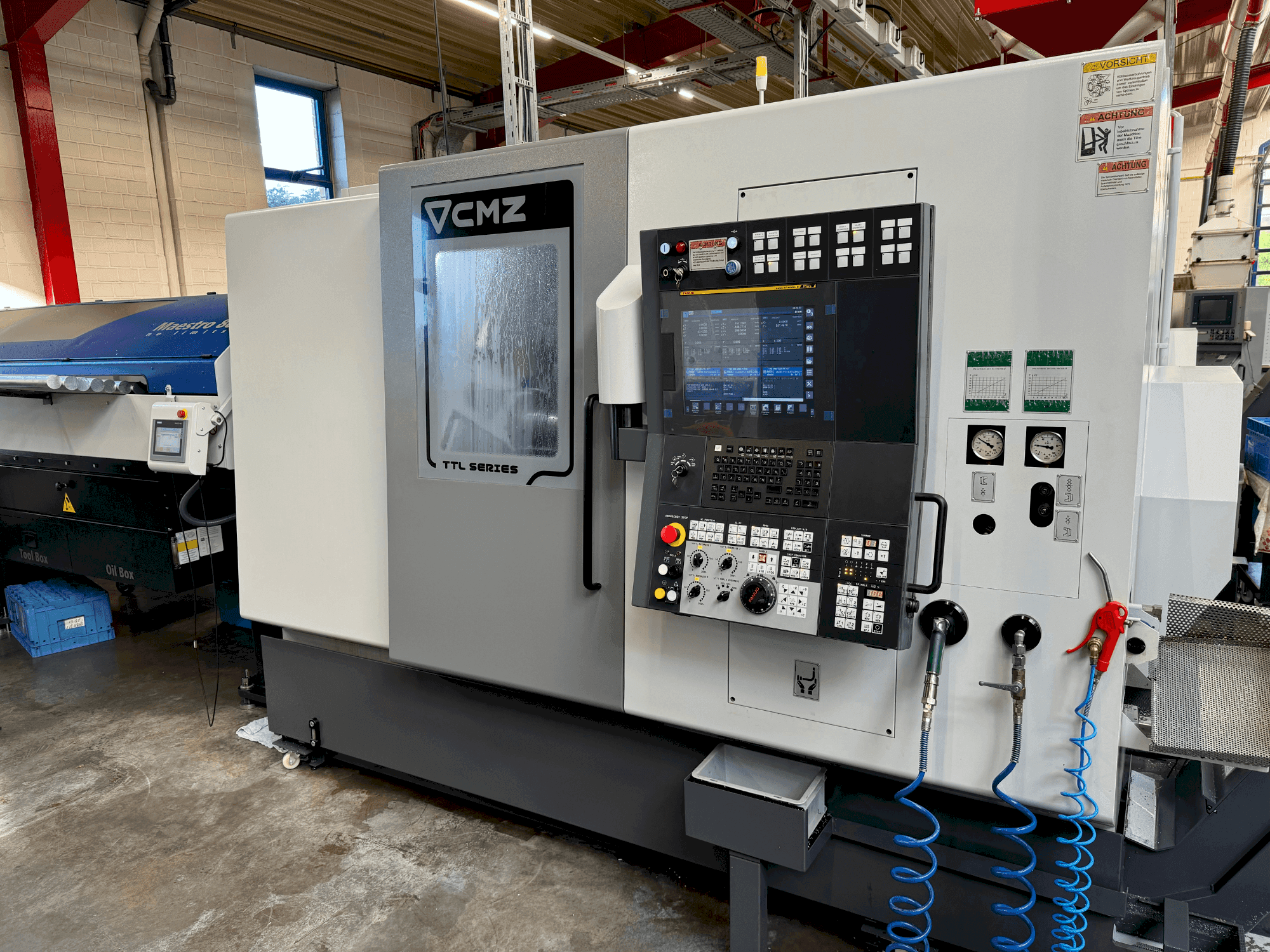 Frontansicht der CMZ TTL-66-66-T1Y-T2Y Maschine