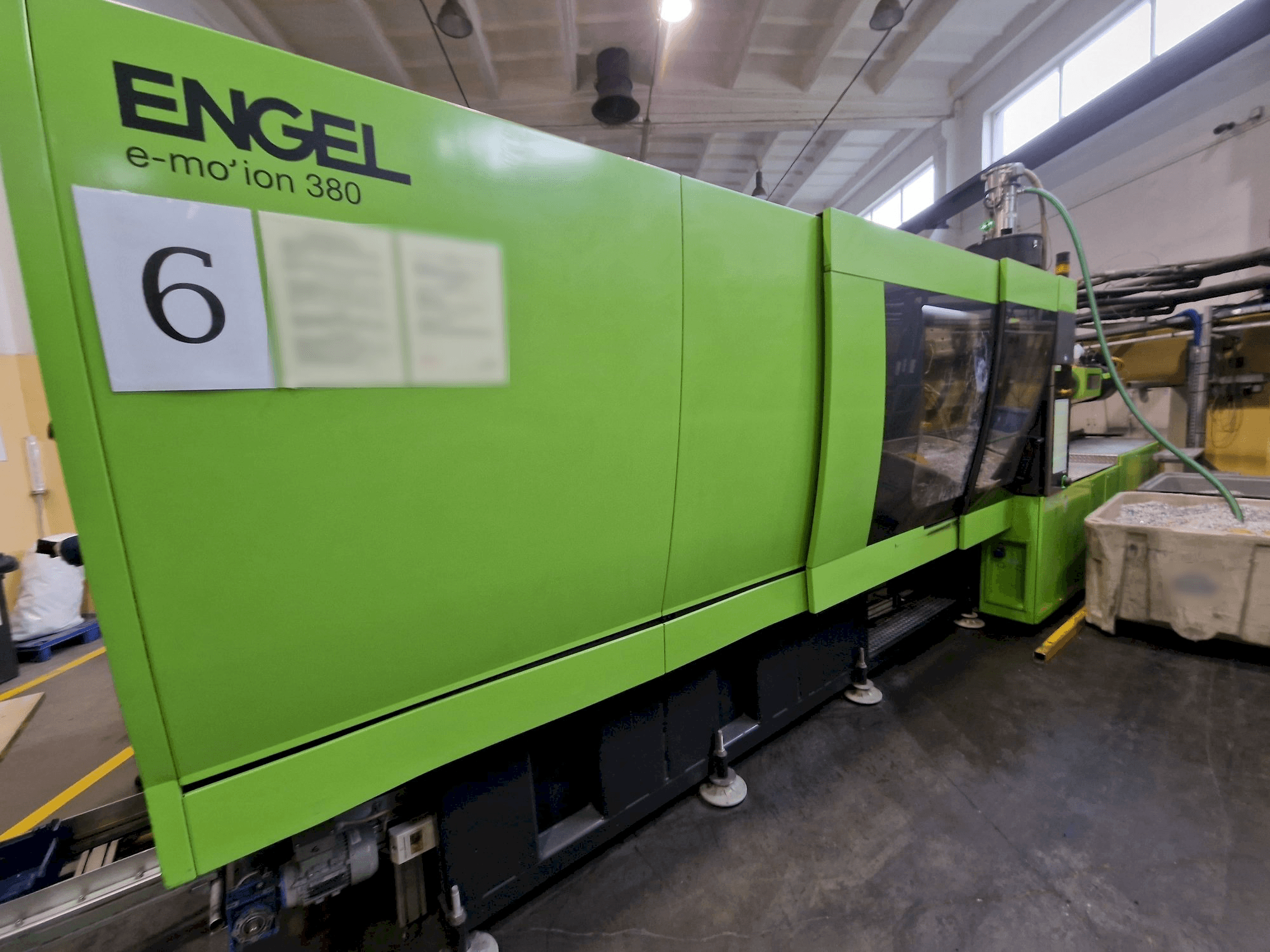 Frontansicht der Engel e-motion 2440/380 T Maschine