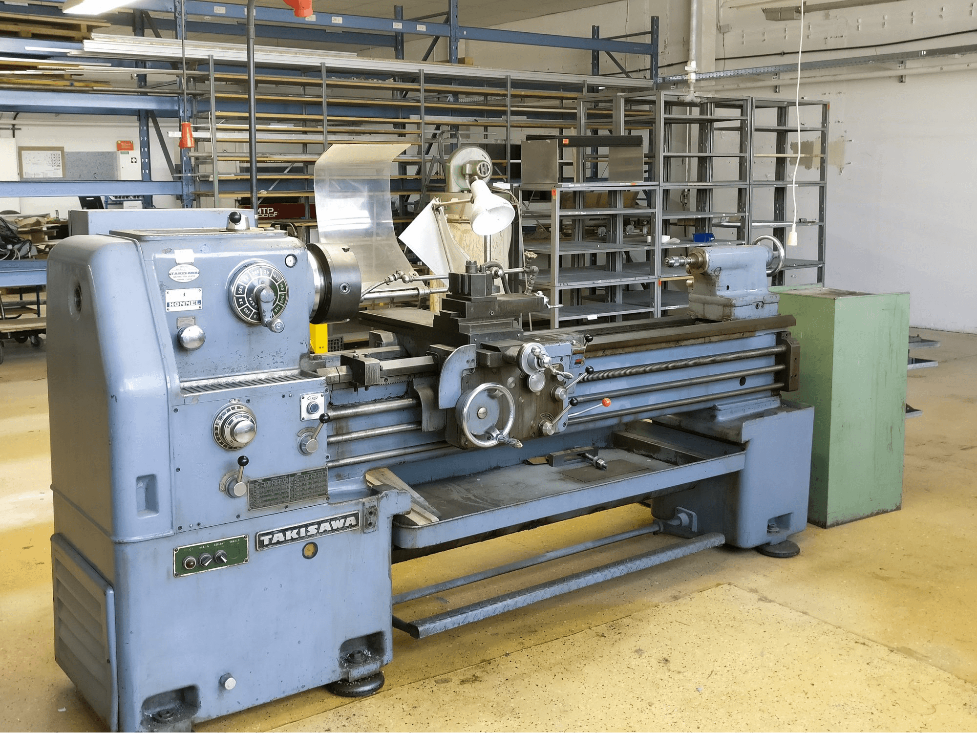 Linke Ansicht der Takisawa TAL-510 Maschine