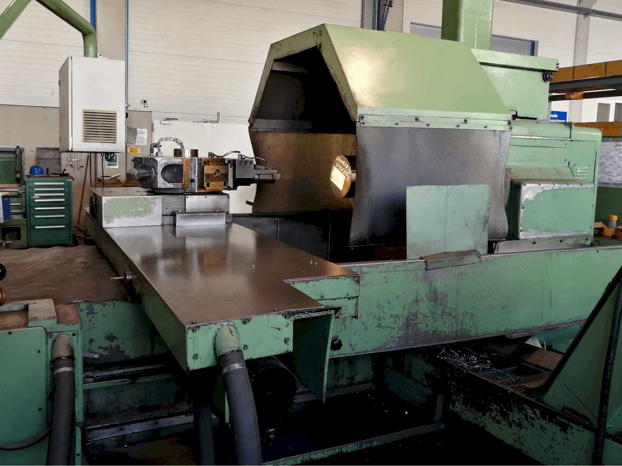 Rechte Seitenansicht der HEID DF NCC 1000 Maschine