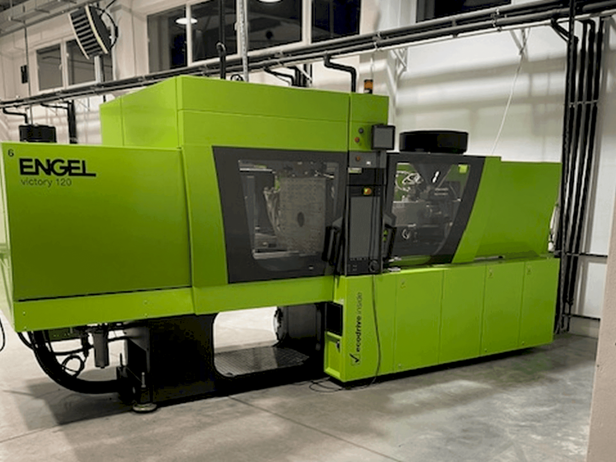 Frontansicht der Engel Victory 650/120 tech Maschine