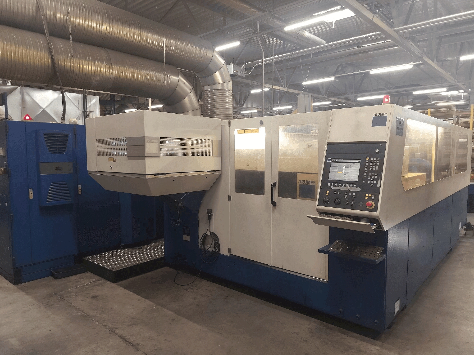 Frontansicht der TRUMPF Trulaser 3030 (2008) Maschine