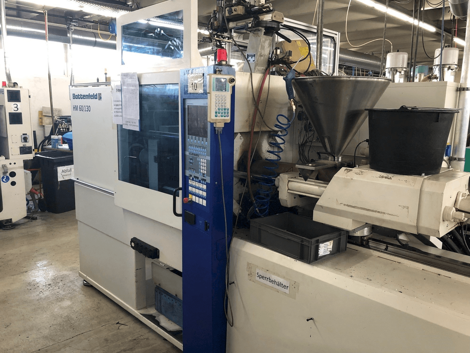 Frontansicht der Battenfeld HM 60/130 S Maschine