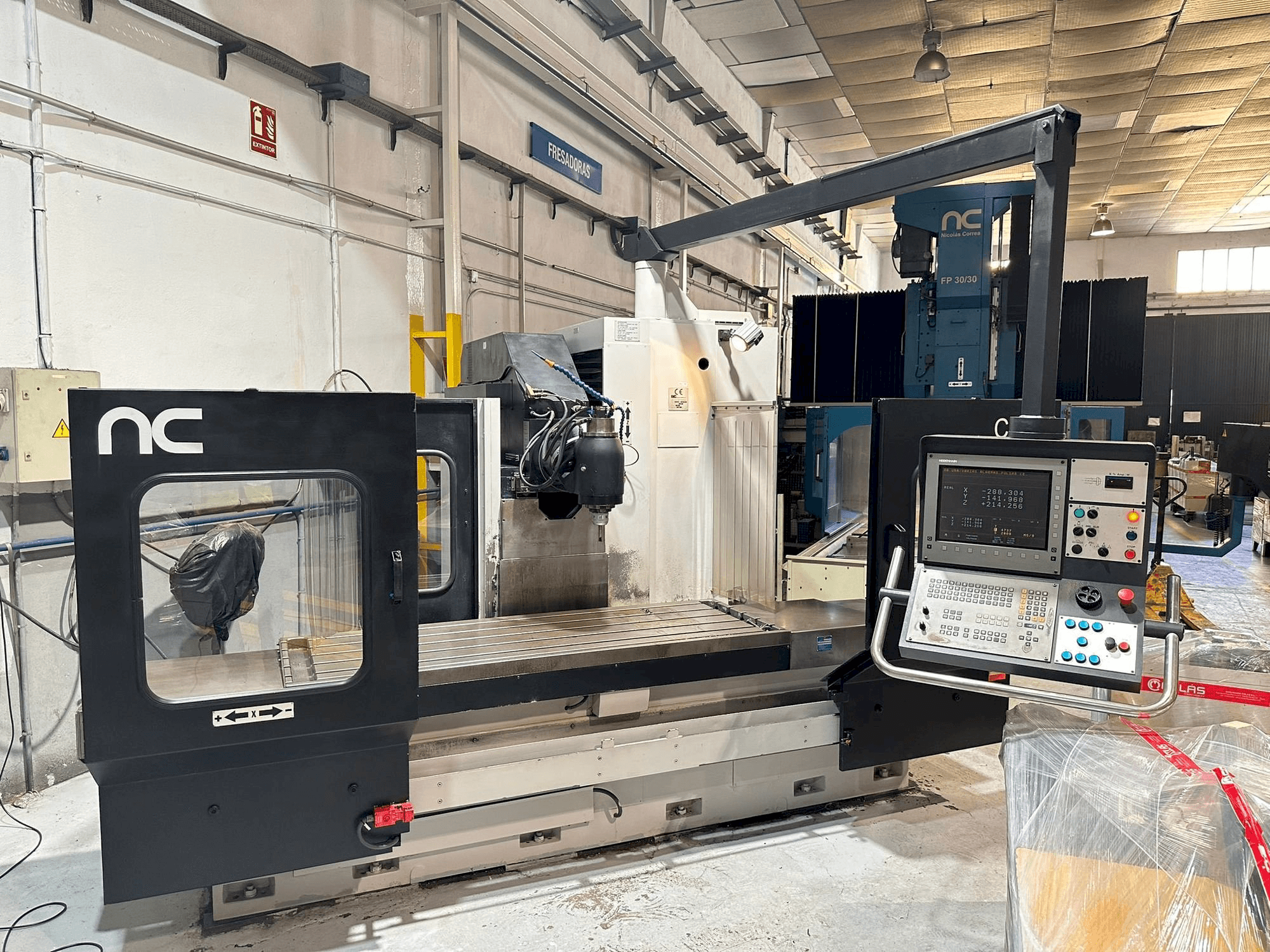 Frontansicht der Nicolas Correa CF 17 D Maschine