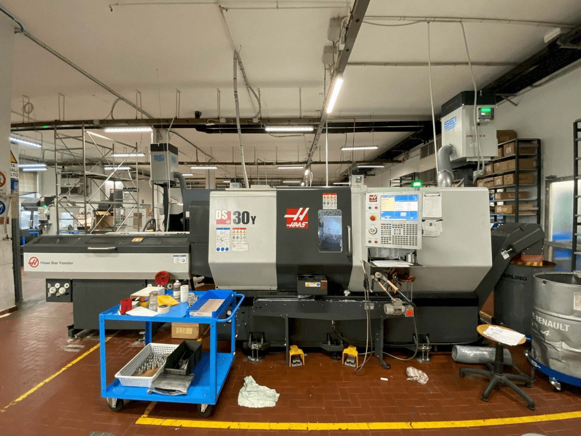 Frontansicht der HAAS DS30Y Maschine