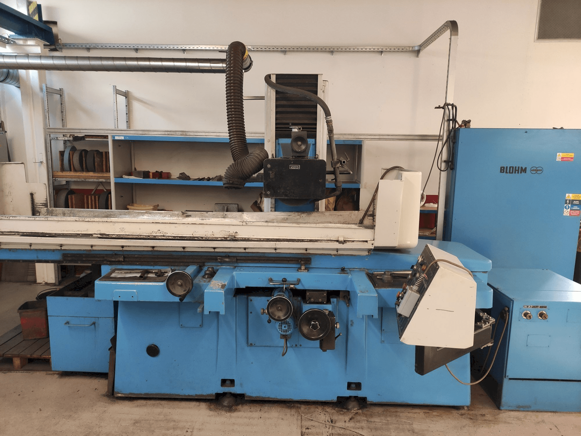 Frontansicht der BLOHM HFS 512 Maschine