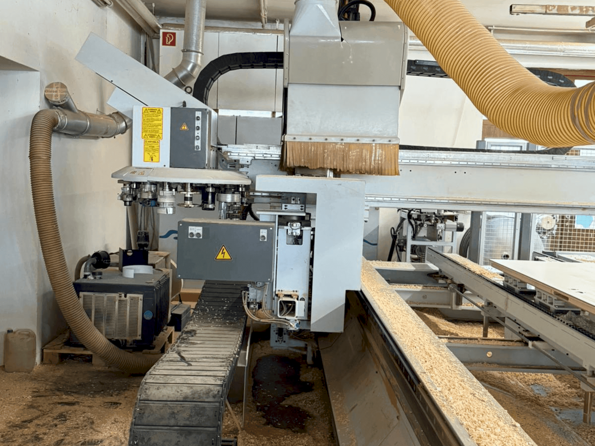 Frontansicht der HOMAG PROFI BAZ20/30/16/V/D (2003) Maschine