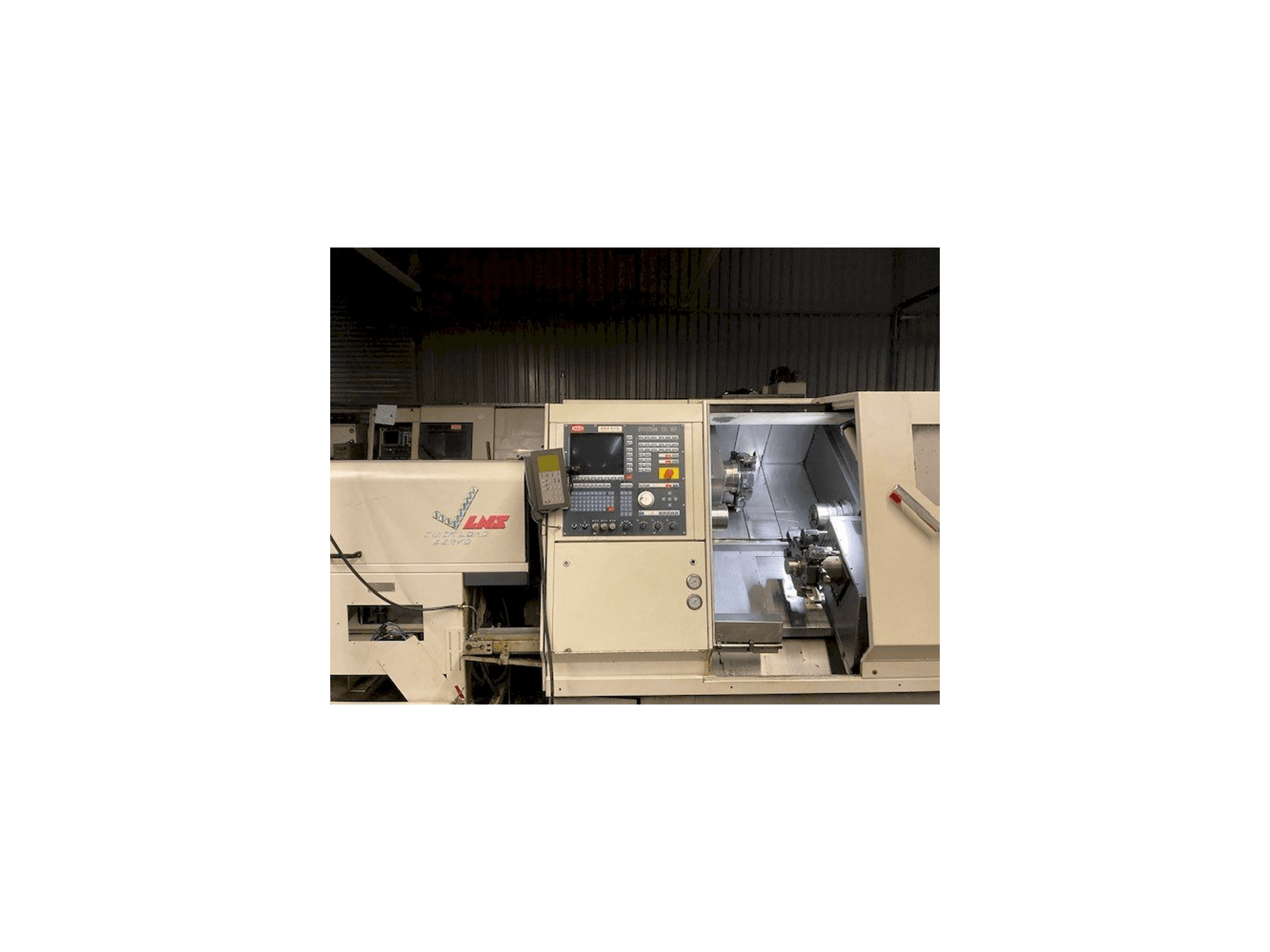 Frontansicht der TRAUB TNC 42/65 DGY Maschine