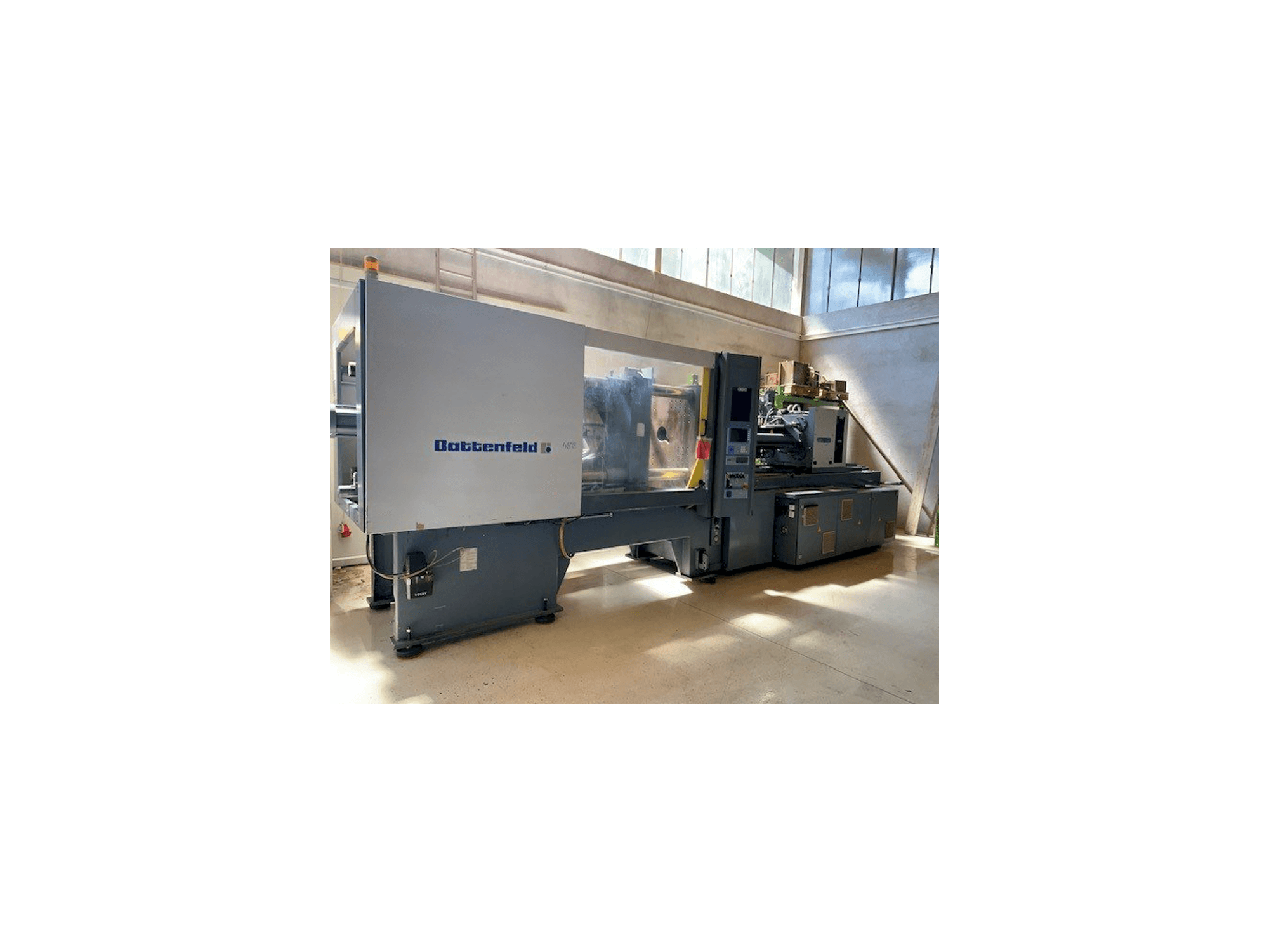 Linke Seitenansicht der Battenfeld BA 3500/1900 BK Maschine