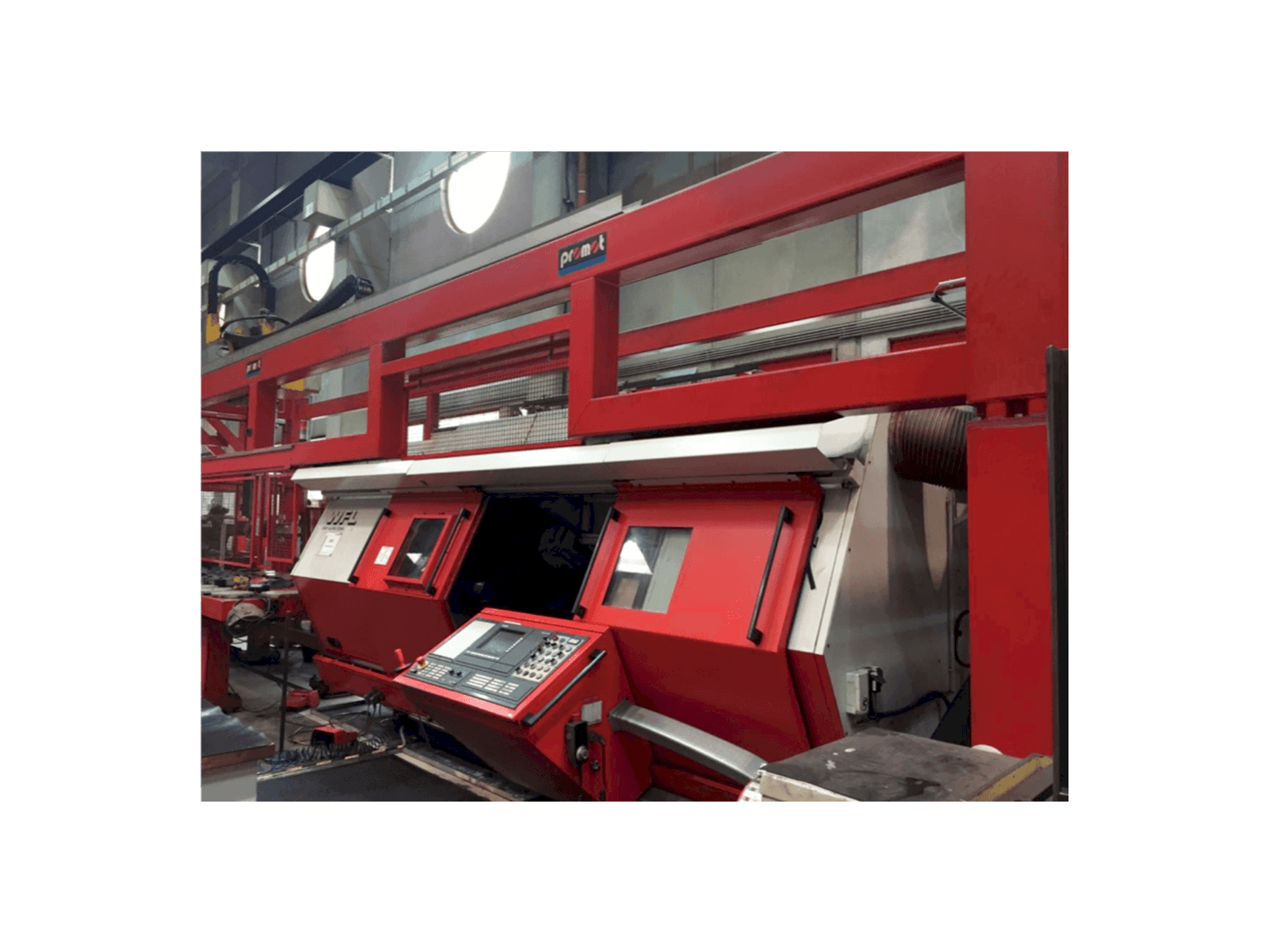 Frontansicht der WFL M50 Maschine