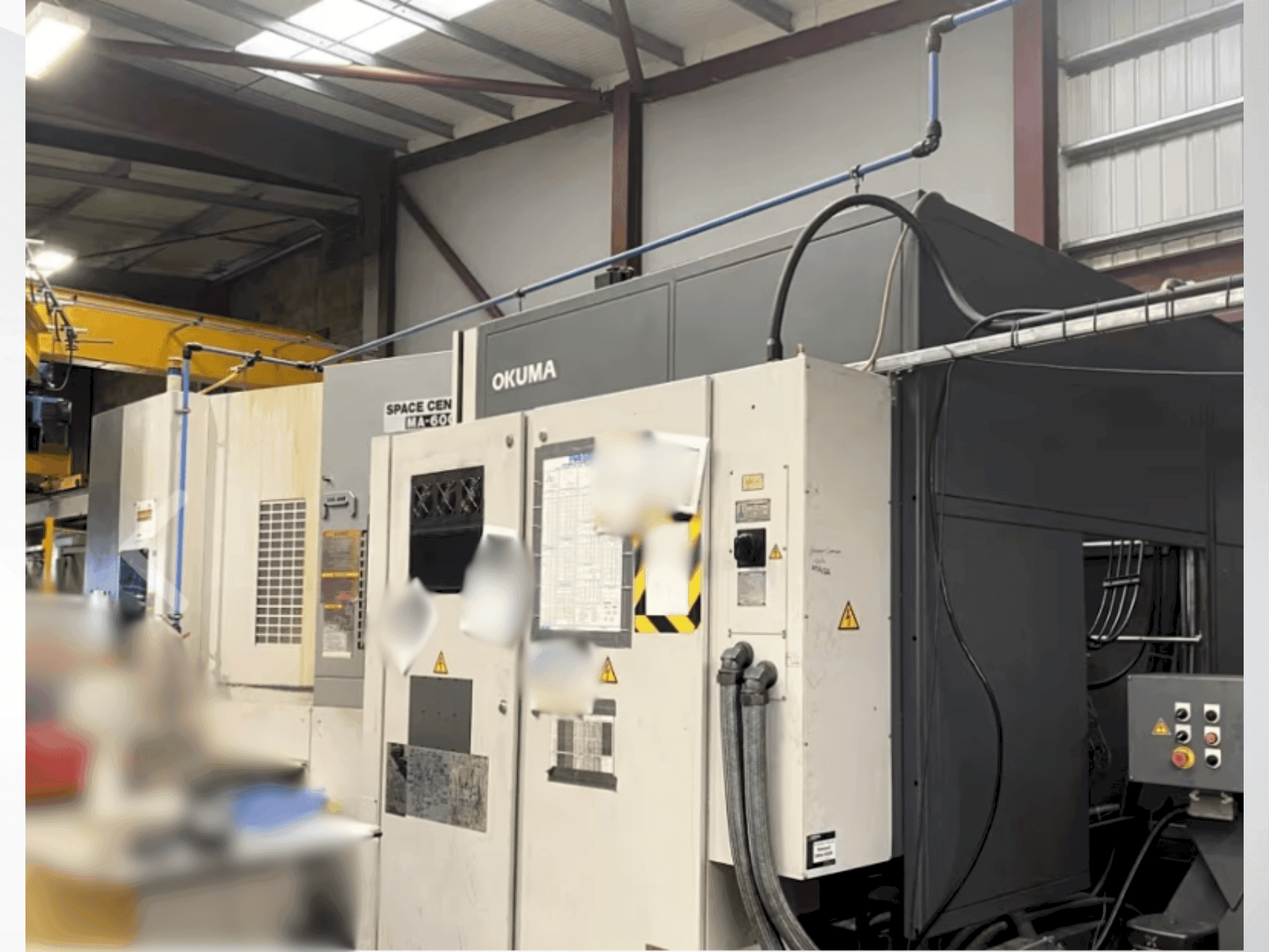 Frontansicht der Okuma MA 600 Maschine