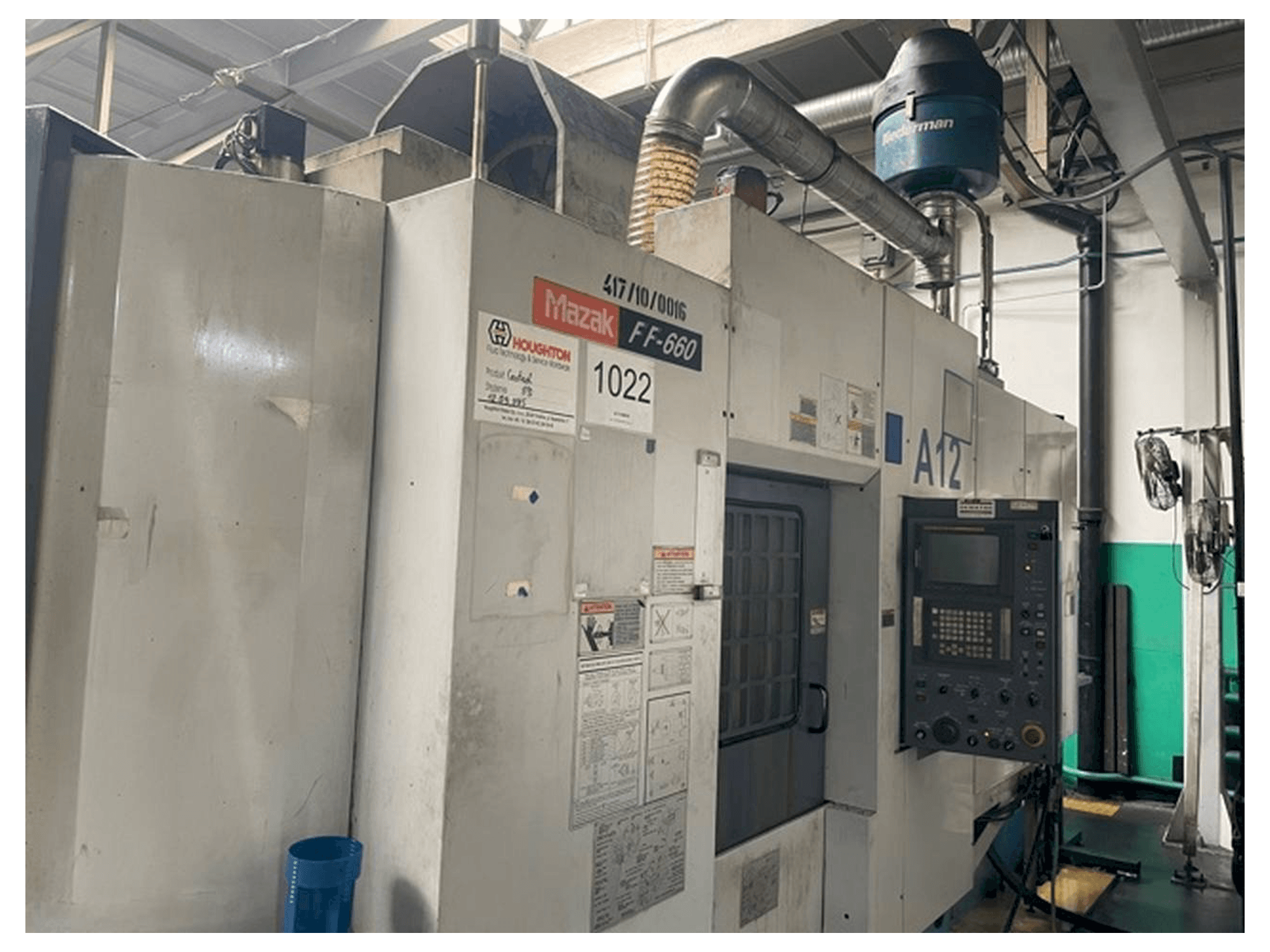 Frontansicht der Mazak FF-660 Maschine