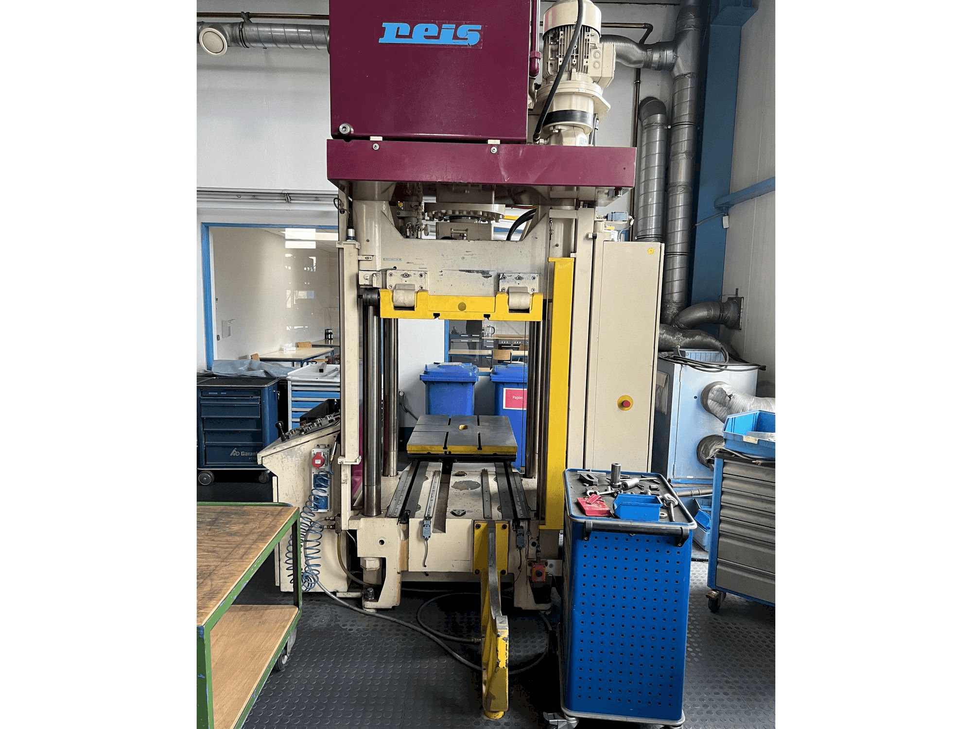 Frontansicht der Reis Tus 80-100 Maschine