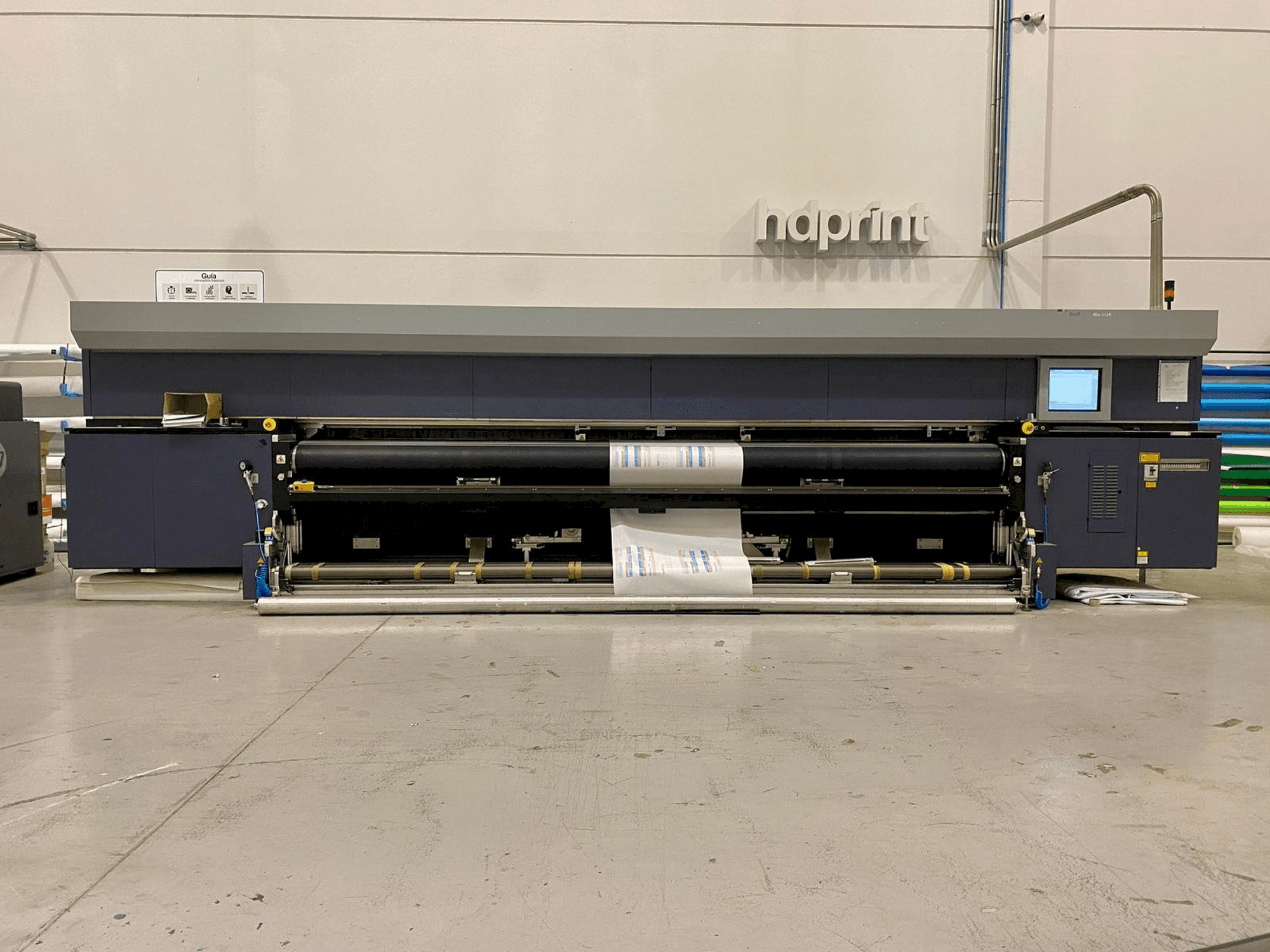 Frontansicht der Durst Rho 512R Maschine