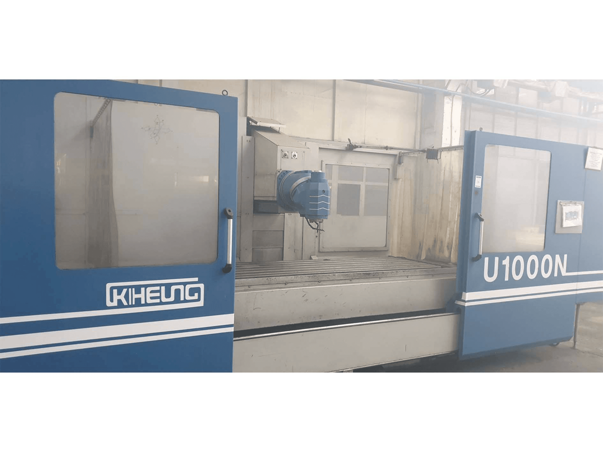 Frontansicht der KIHEUNG U1000N Maschine