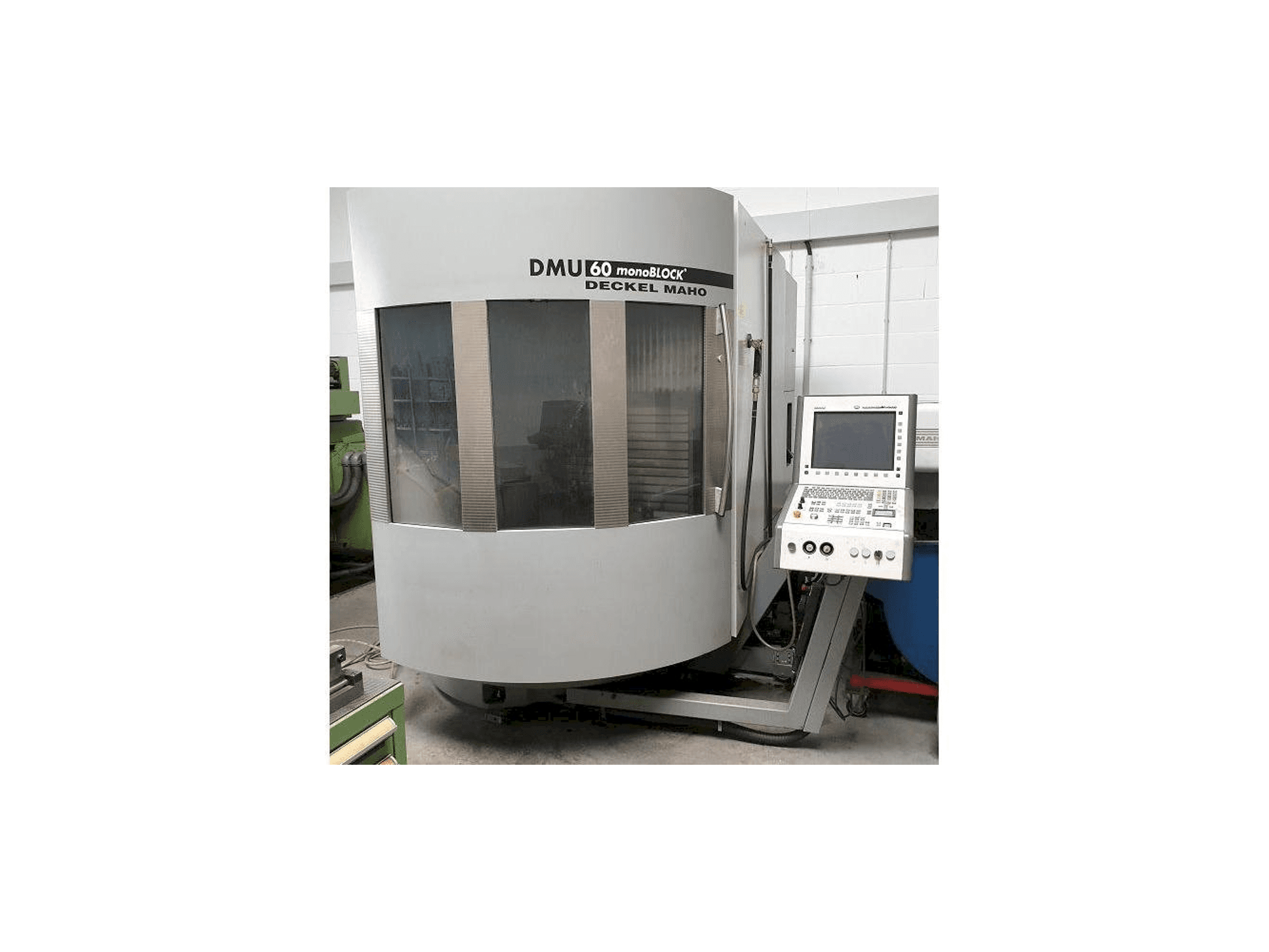 Frontansicht der DECKEL MAHO DMU 60 MonoBlock Maschine