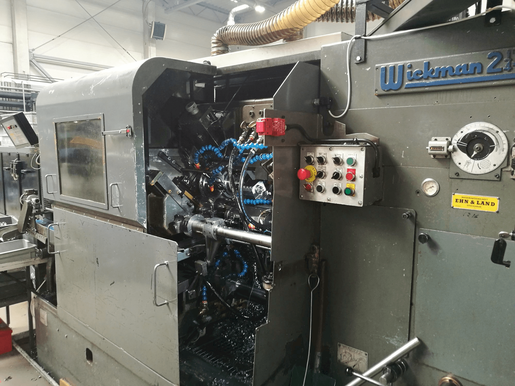 Frontansicht der Wickman 2 1/4"-6 Maschine