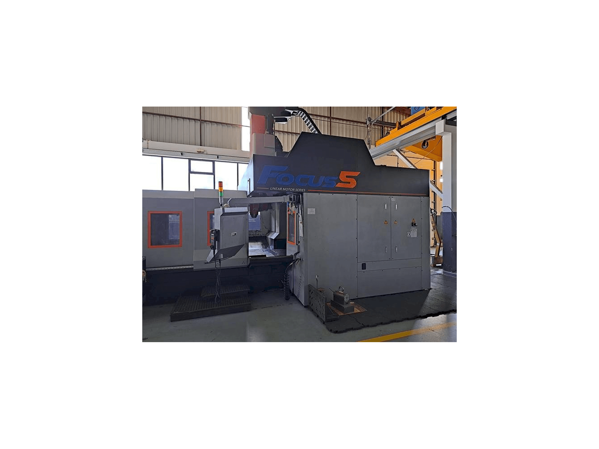 Frontansicht der KEN Focus5 2022 Maschine