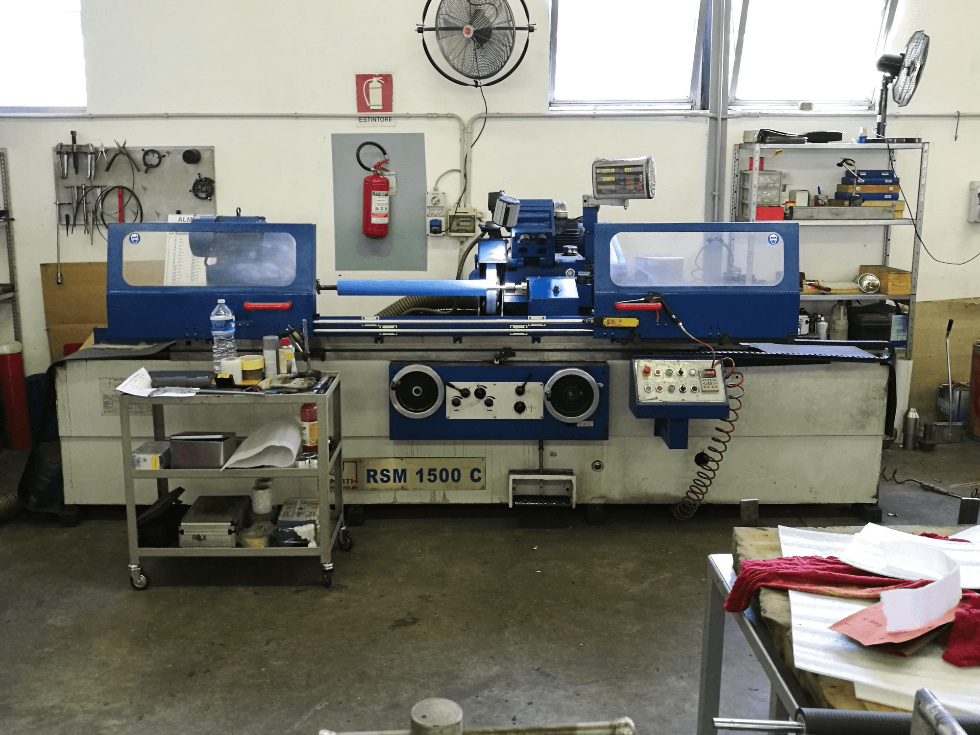 Frontansicht der Knuth RSM 1500 C Maschine