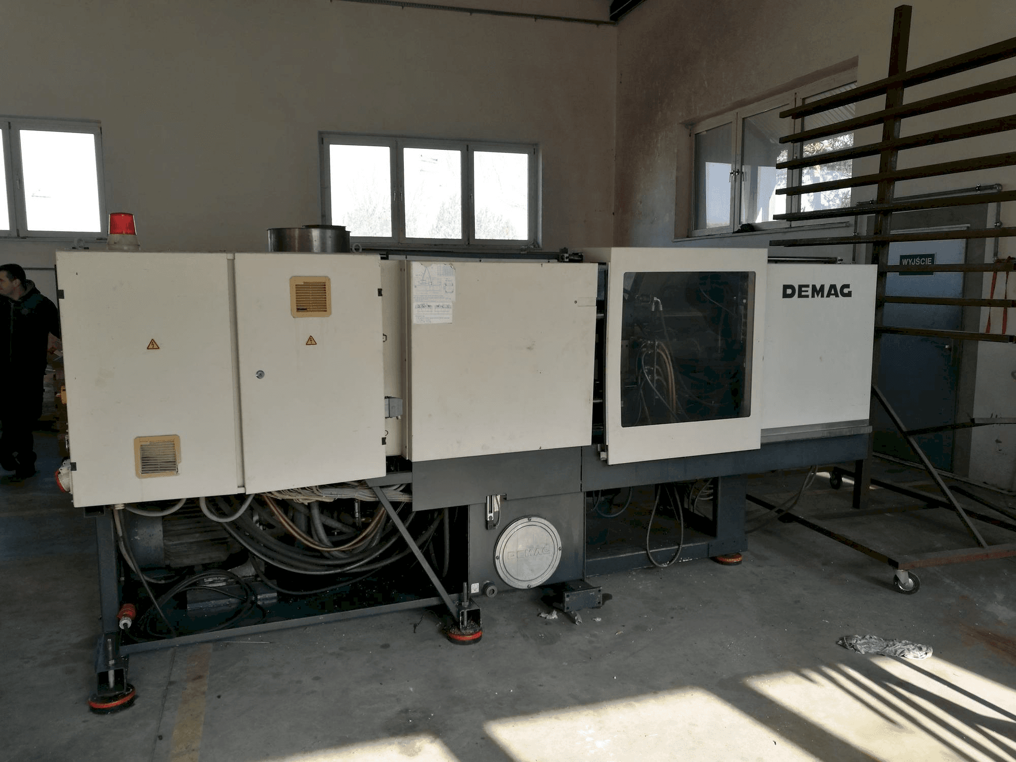 Frontansicht der DEMAG ERGOtech - compact 800-310 Maschine
