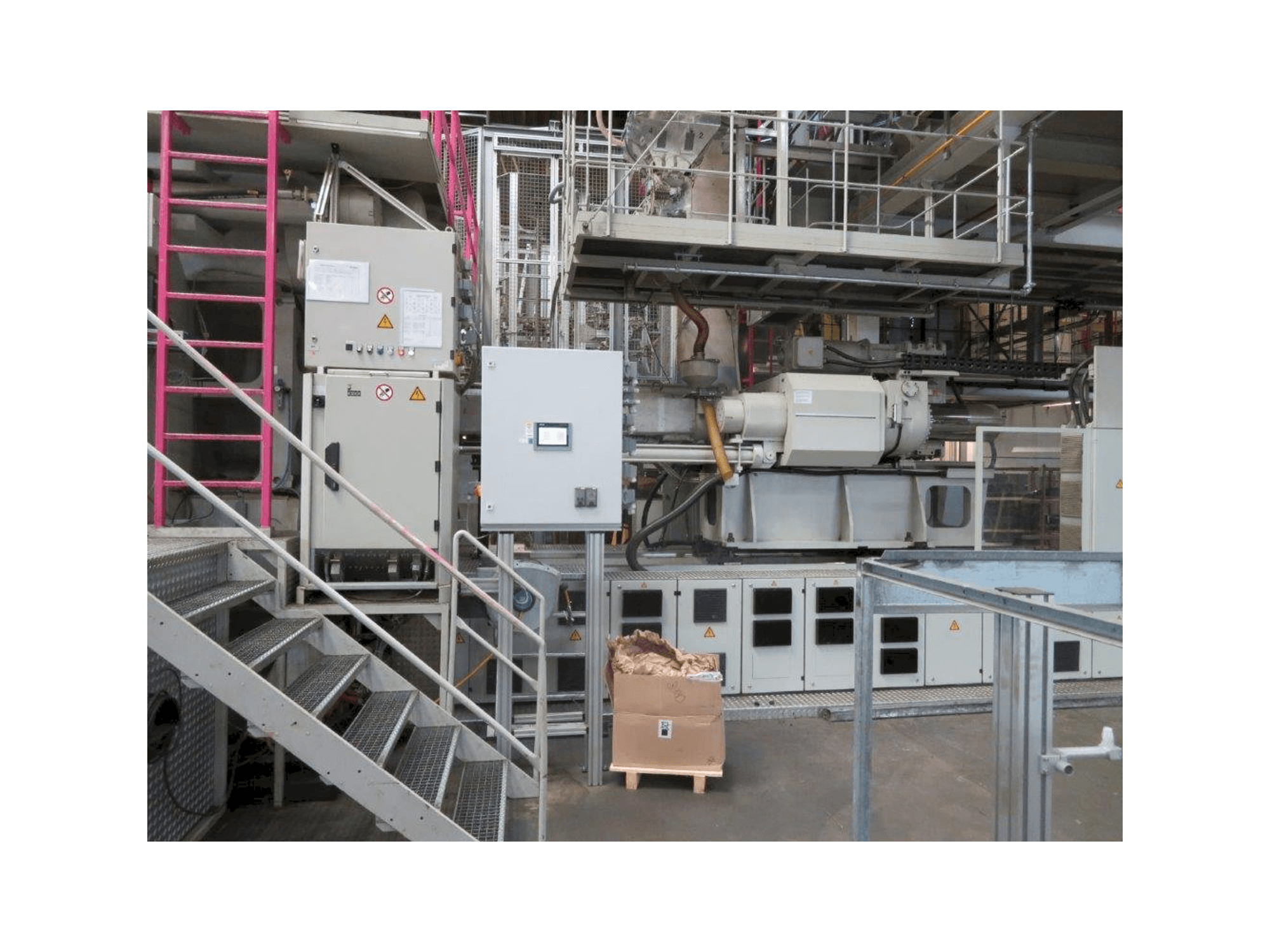 Frontansicht der ENGEL DUO ES 160505/3200 Maschine