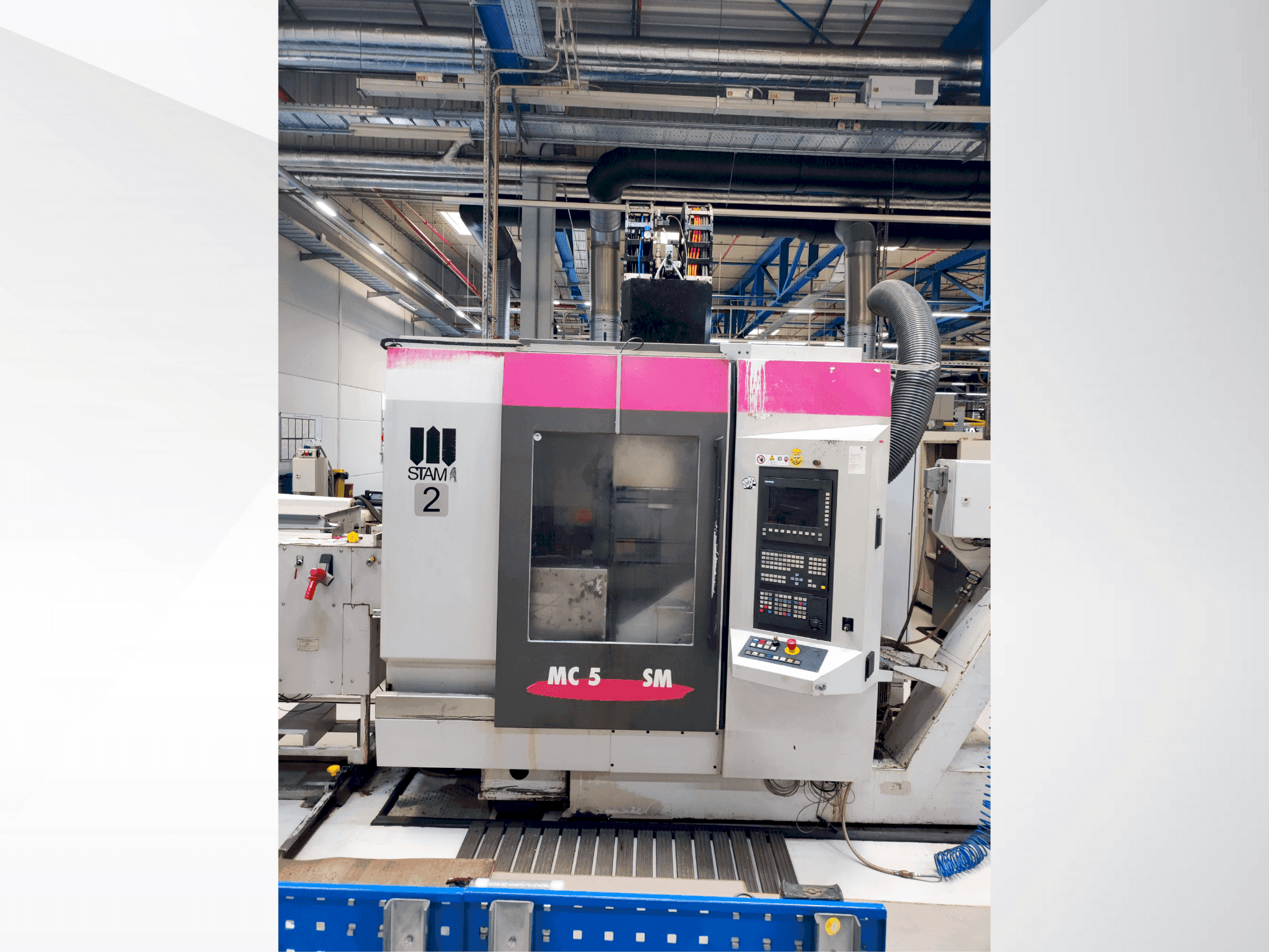 Frontansicht der STAMA MC 531/SINGLE Maschine