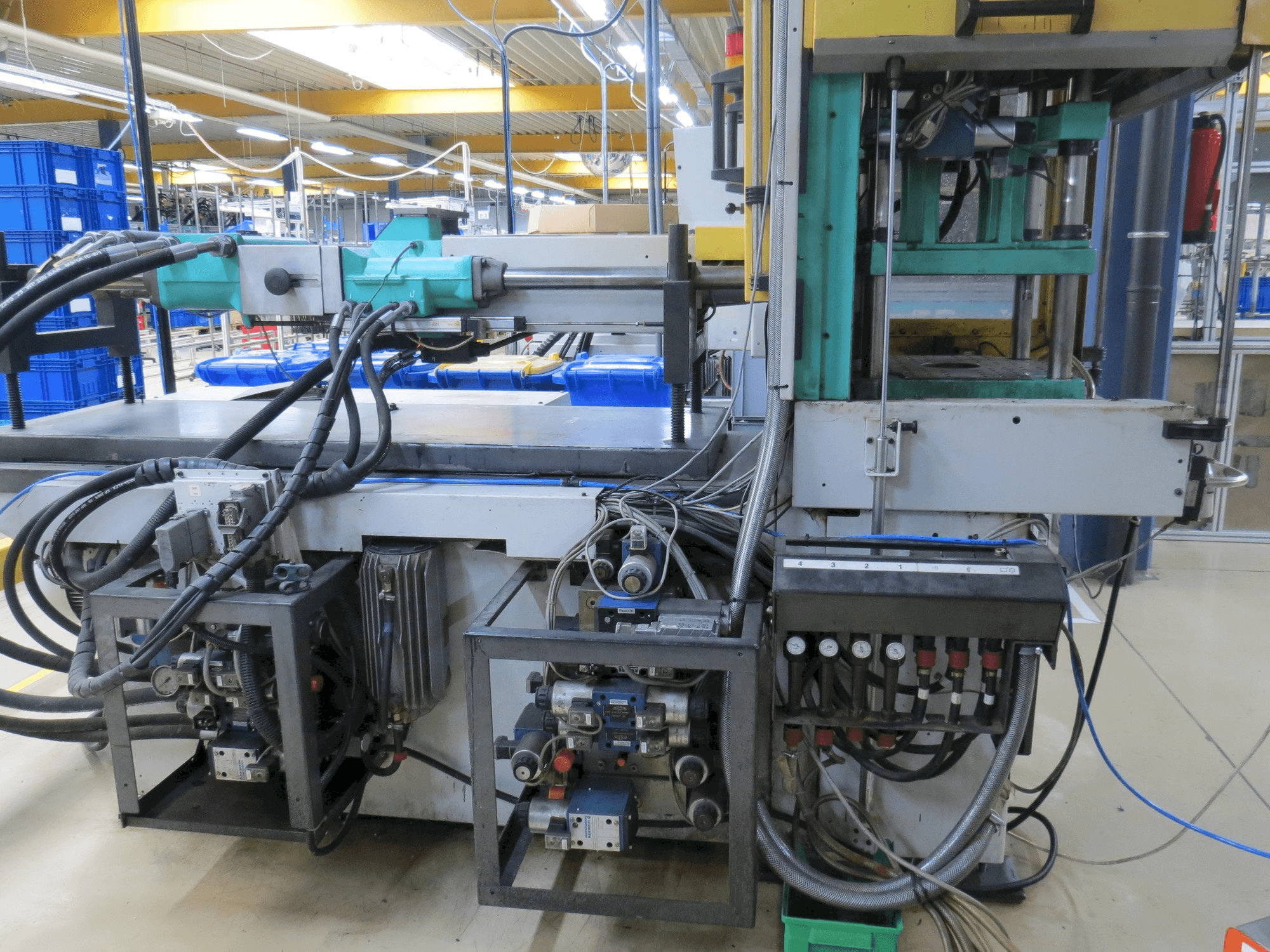 Frontansicht der Arburg Allrounder 320 C / S 500-250 Vo Maschine