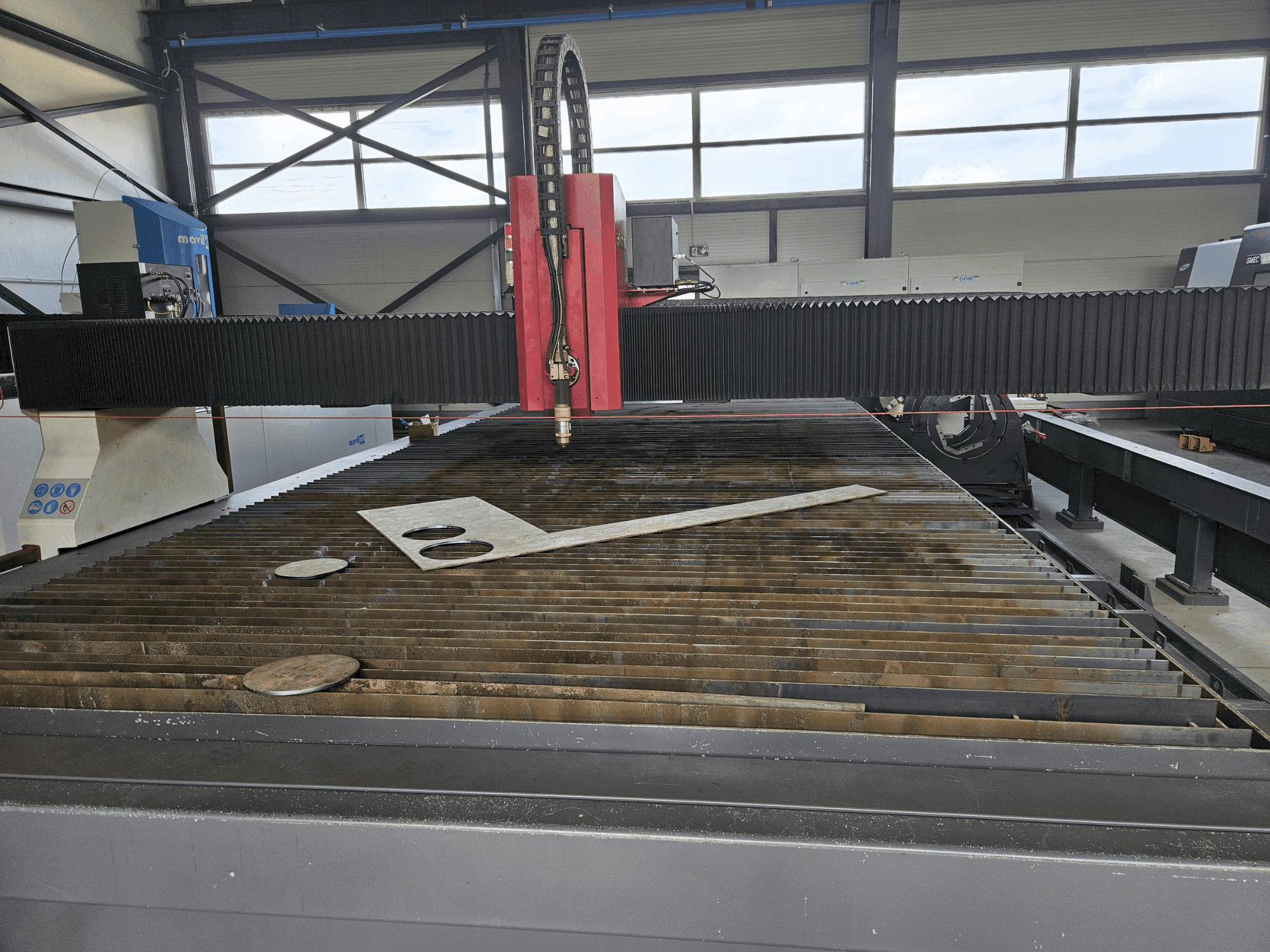 Frontansicht der Baykal BPS-3006 Maschine