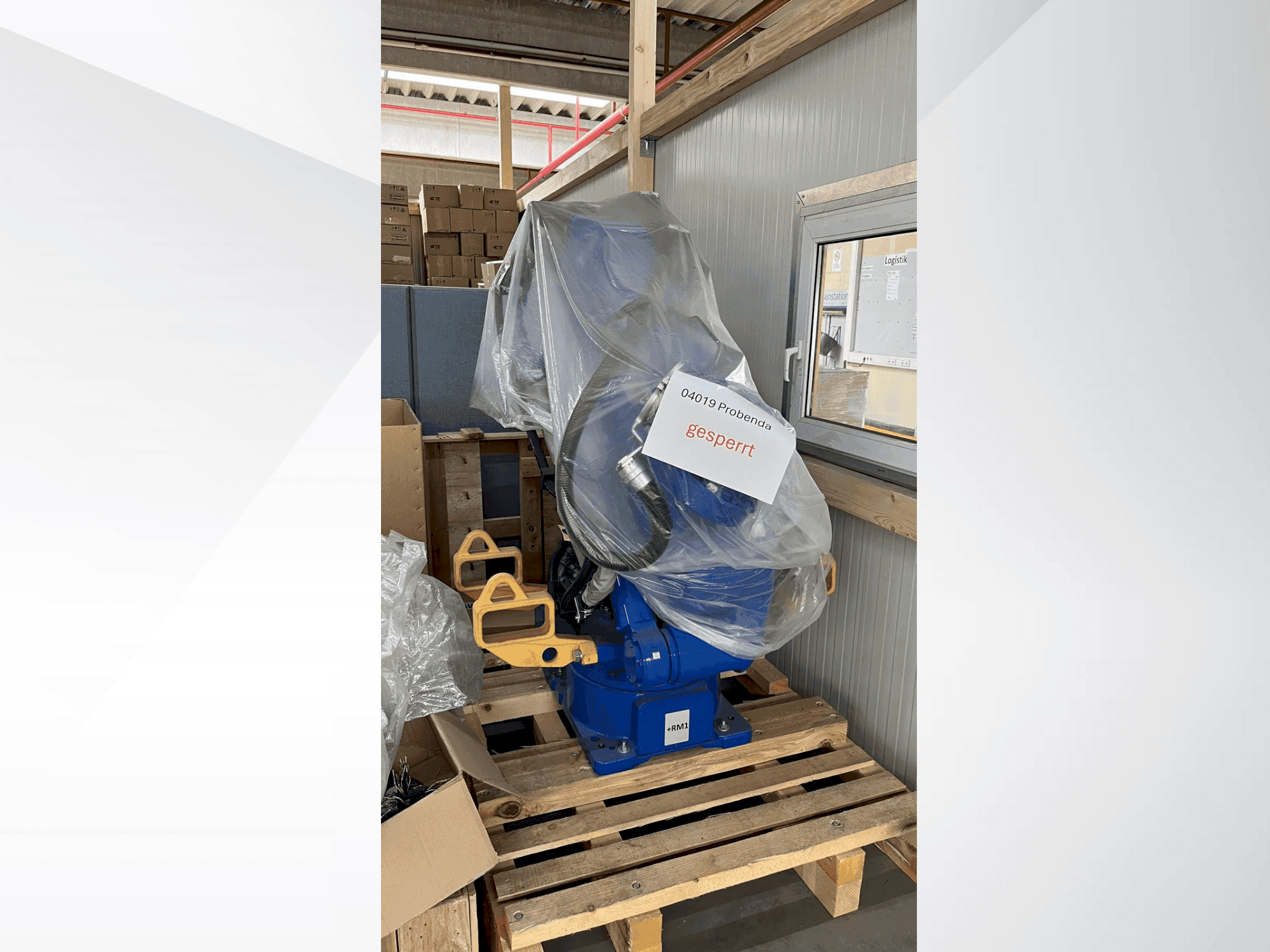 Frontansicht der Yaskawa GP180 Maschine