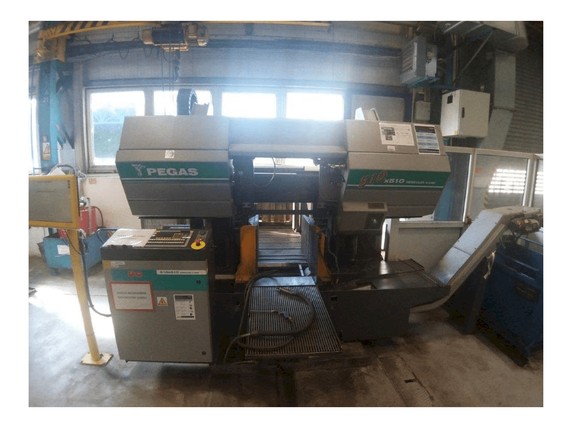 Frontansicht der Pegas 510x510 Herkules X-CNC Maschine