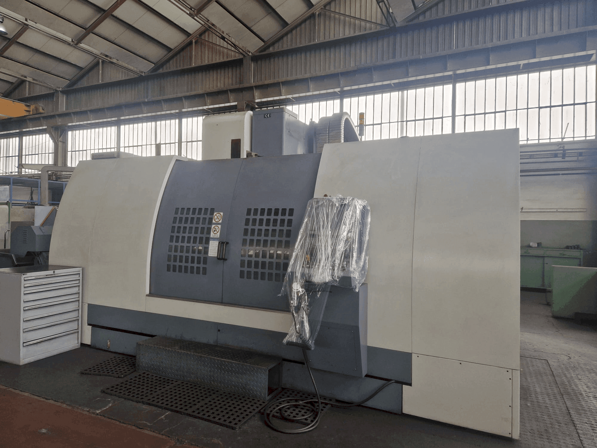 Frontansicht der VESTA SKV 920 SE Maschine