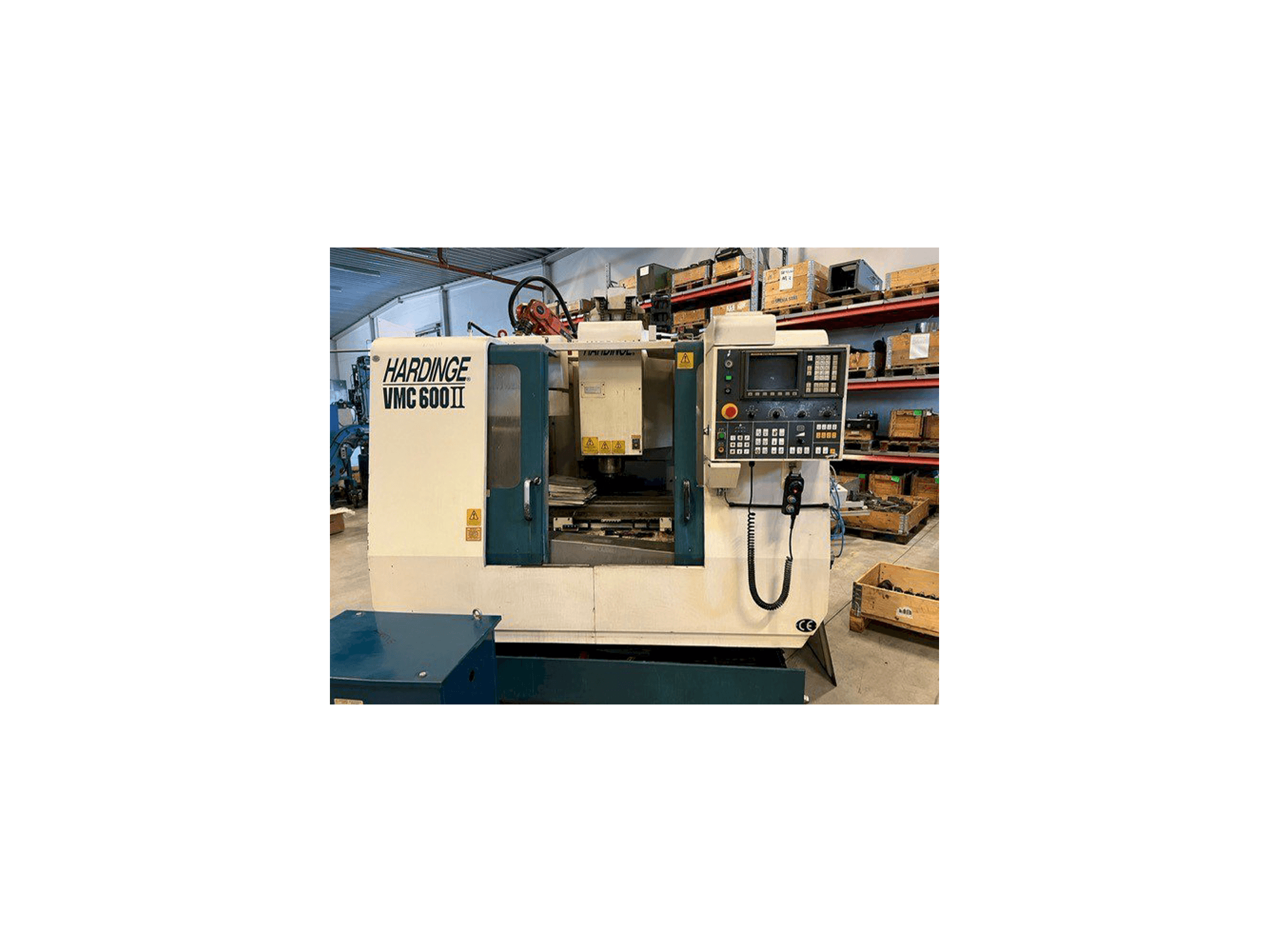 Frontansicht der HARDINGE VMC 600II Maschine