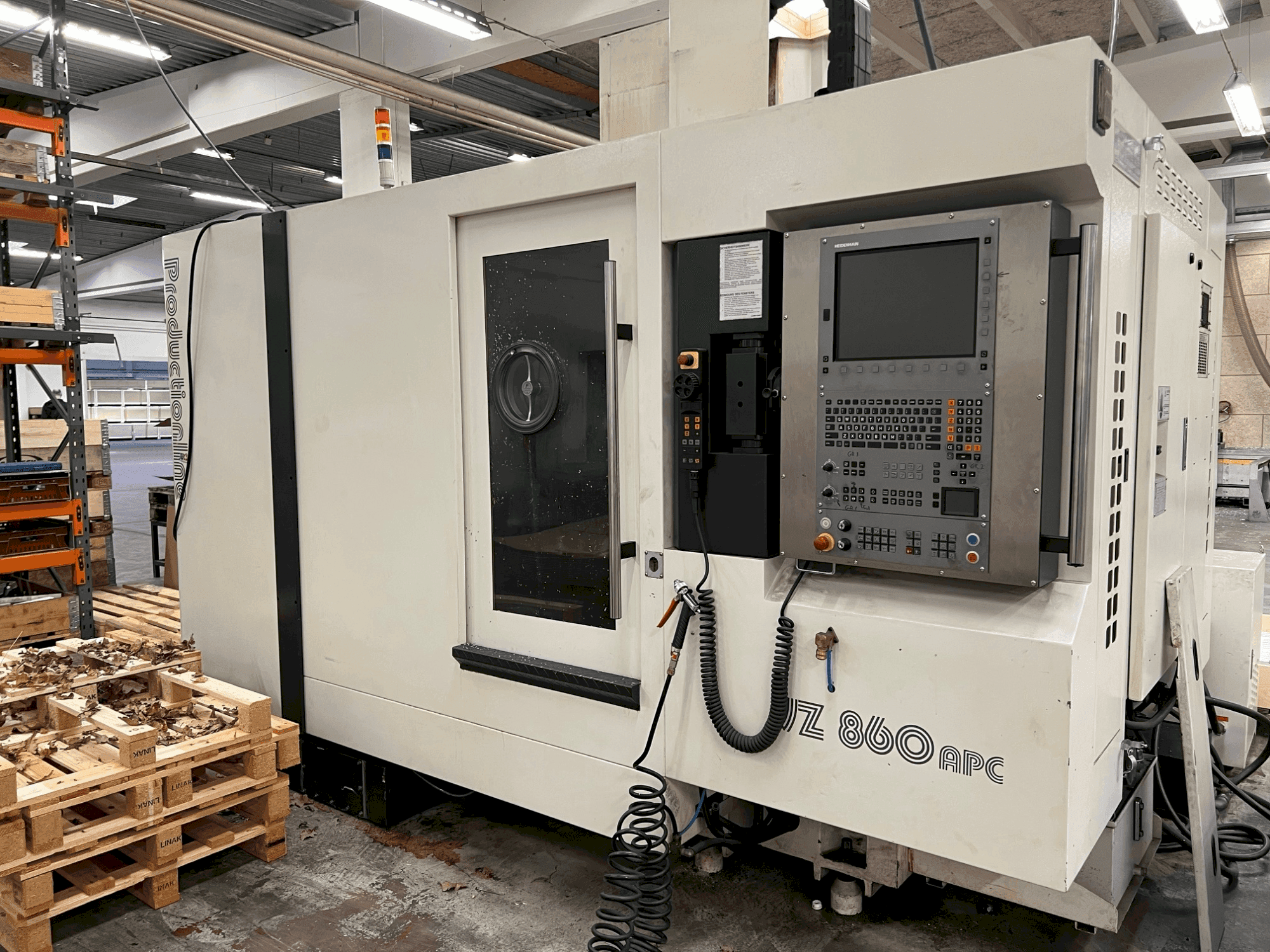 Frontansicht der WEMAS VZ 860 APC Maschine