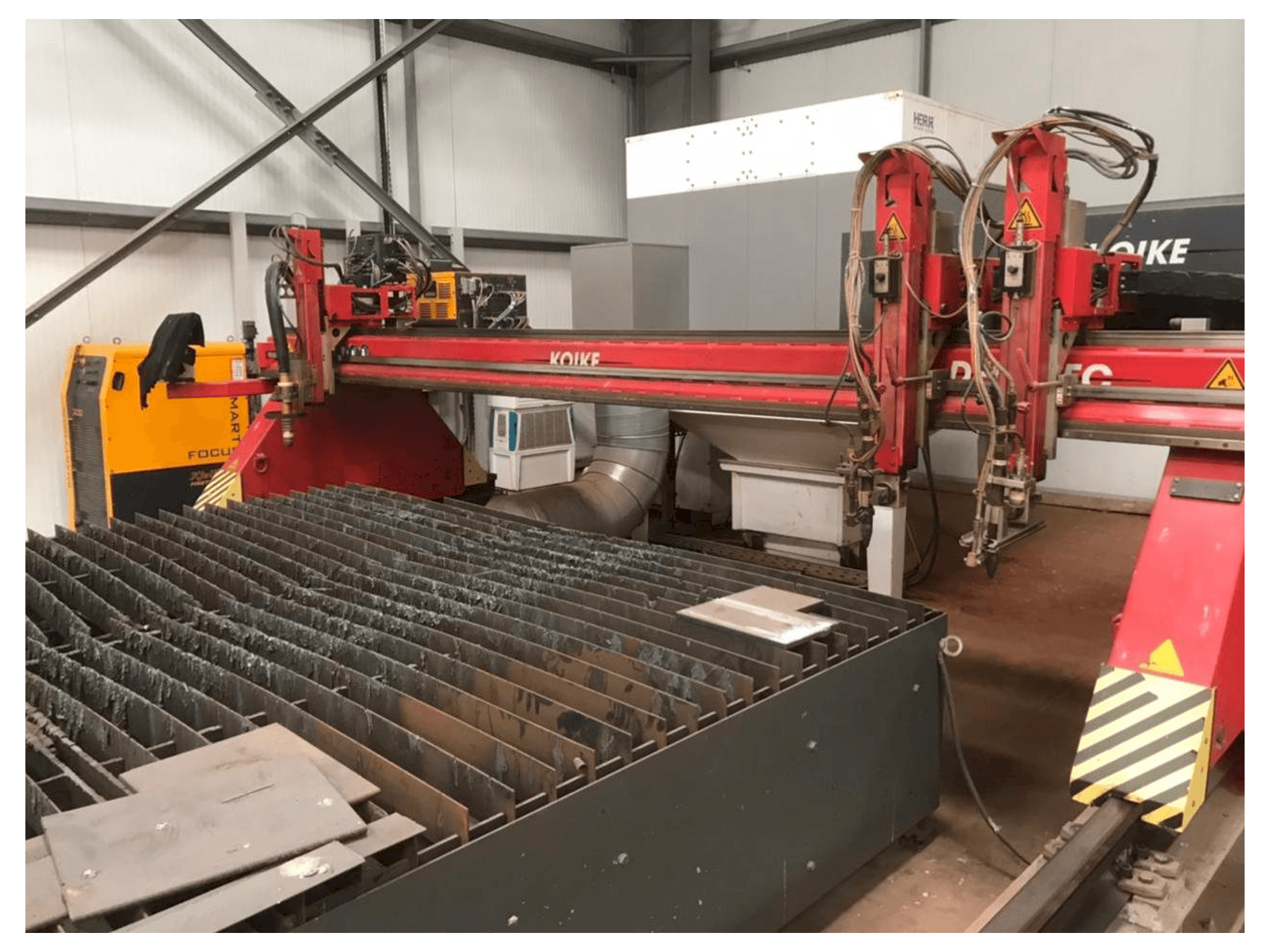 Frontansicht der KOIKE Deltatec 4500 Maschine