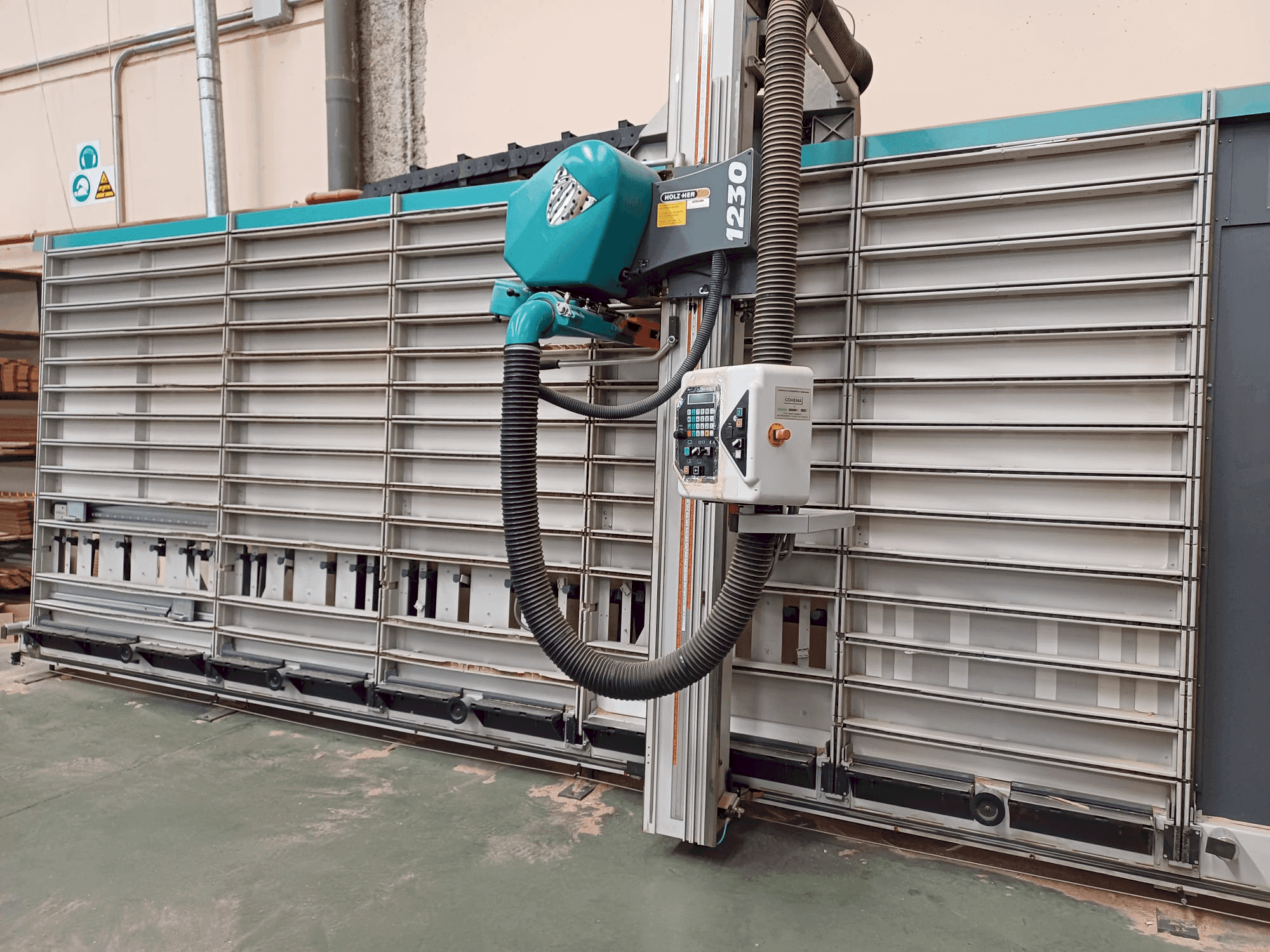 Frontansicht der HOLZHER PK 1230 Maschine