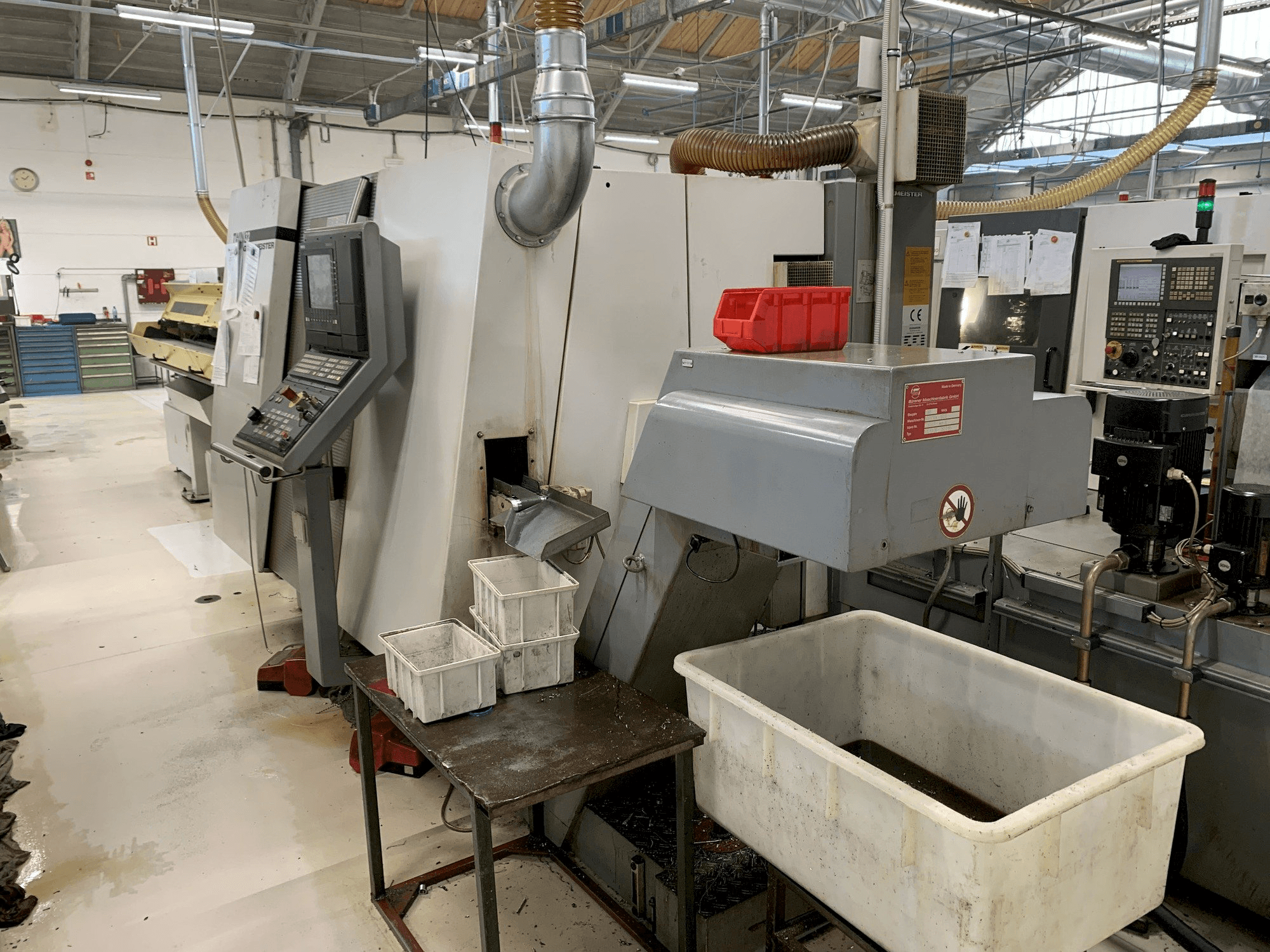 Frontansicht der Gildemeister Twin 32 Maschine