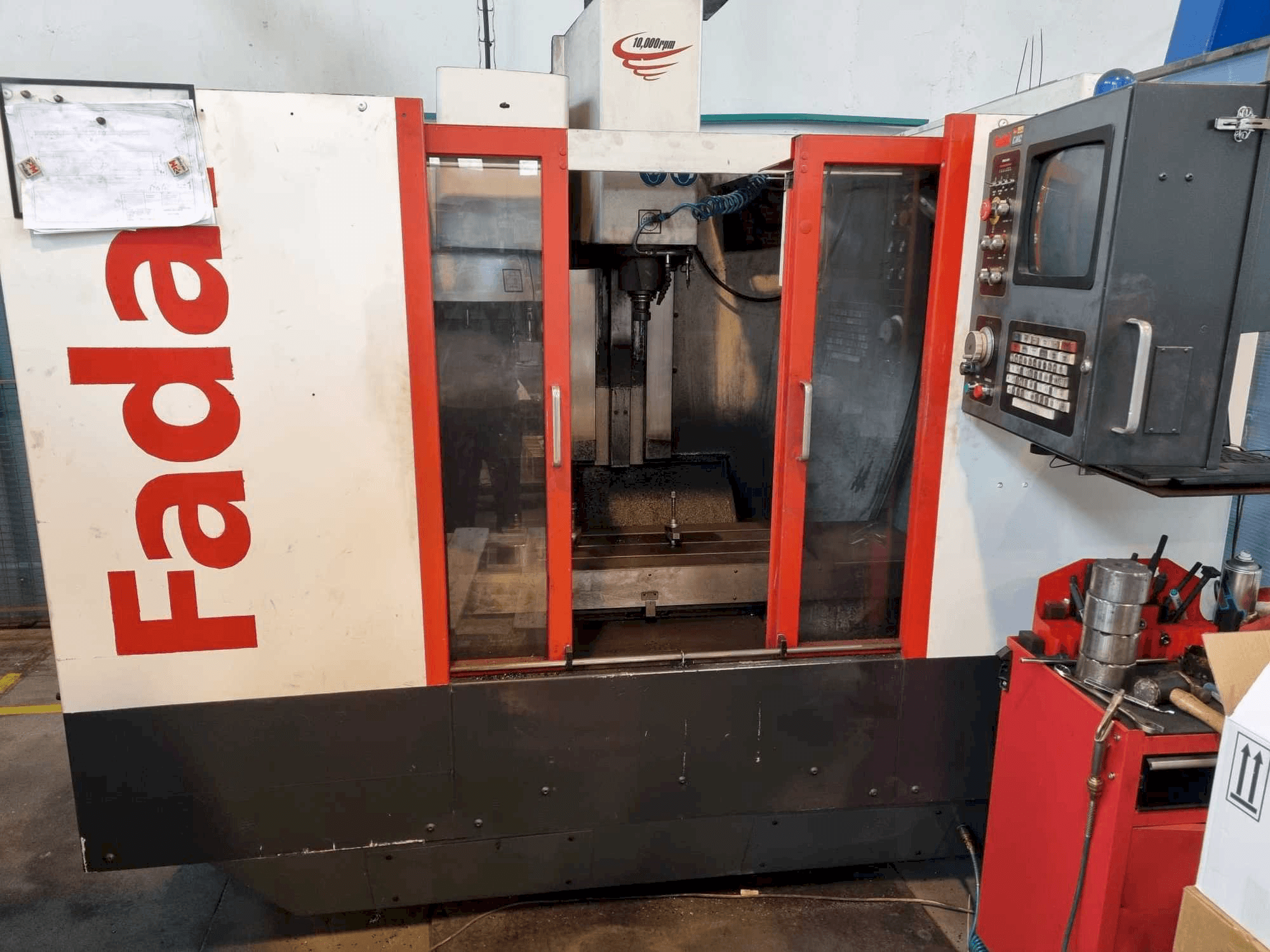 Frontansicht der FADAL VMC 3016 Maschine