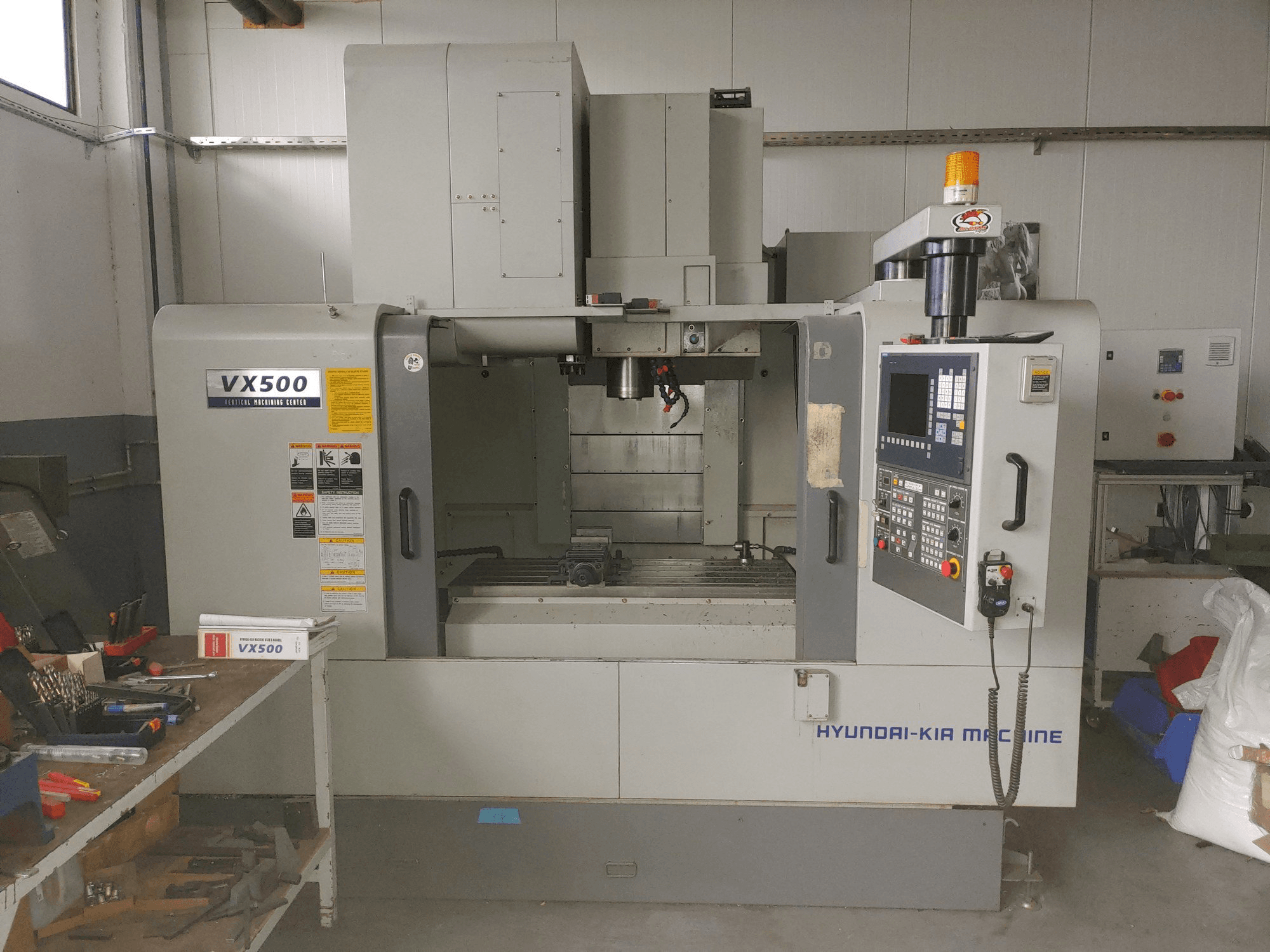 Frontansicht der Hyundai Kia VX 500 Maschine
