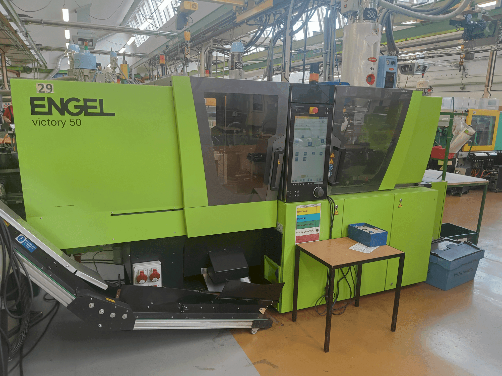 Frontansicht der Engel Victory 200/50 spex Maschine