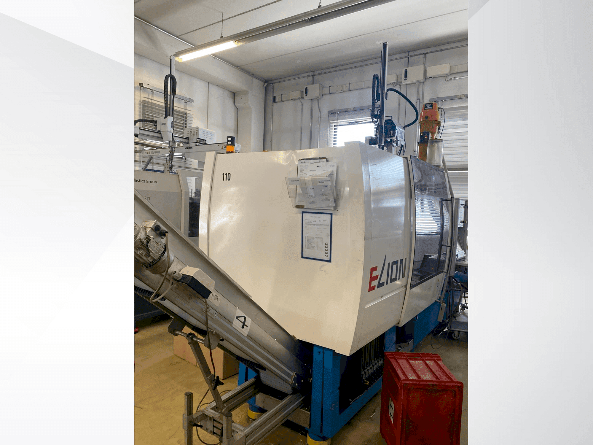 Frontansicht der Netstal ELION 800-270F Maschine