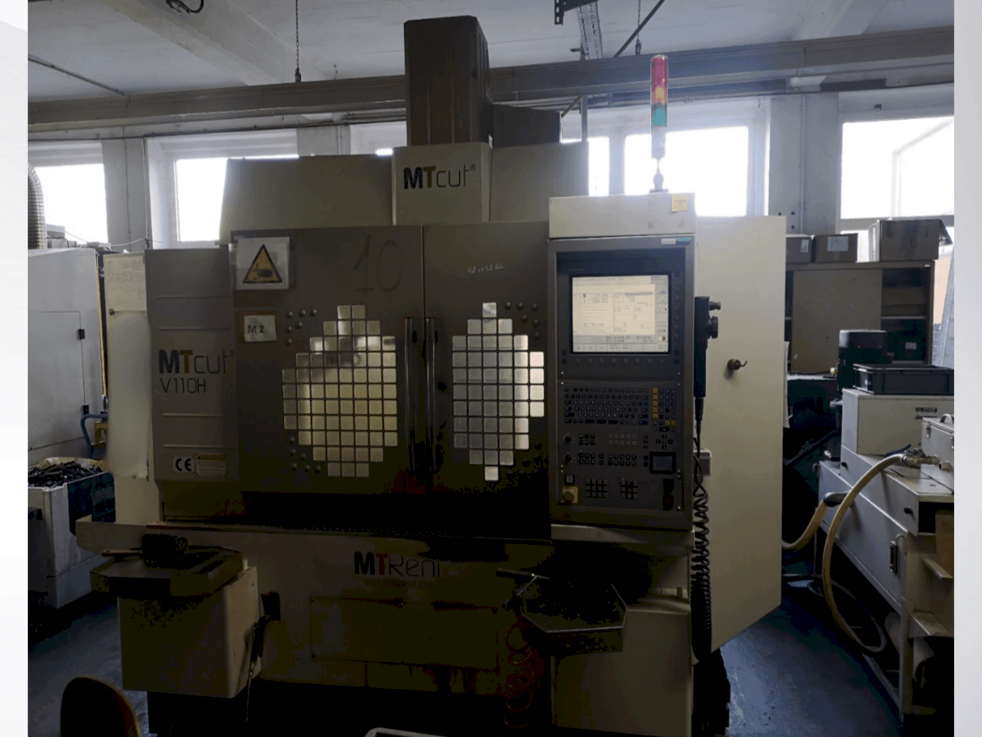 Frontansicht der MTcut V110H Maschine