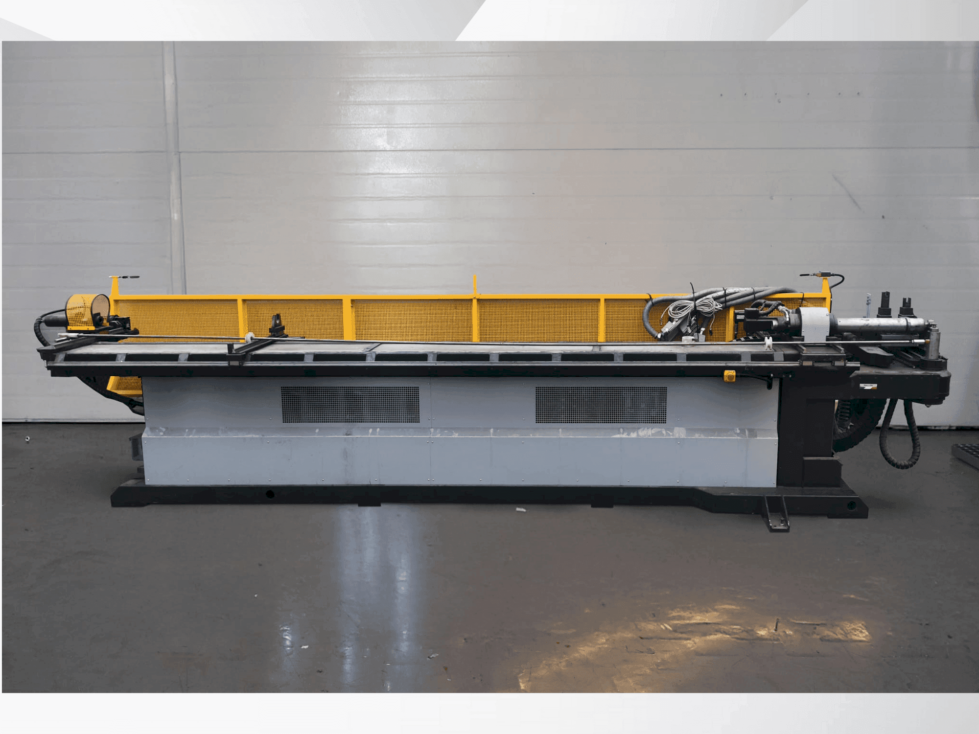 Frontansicht der MACRI Provar 6-45 U-D Maschine