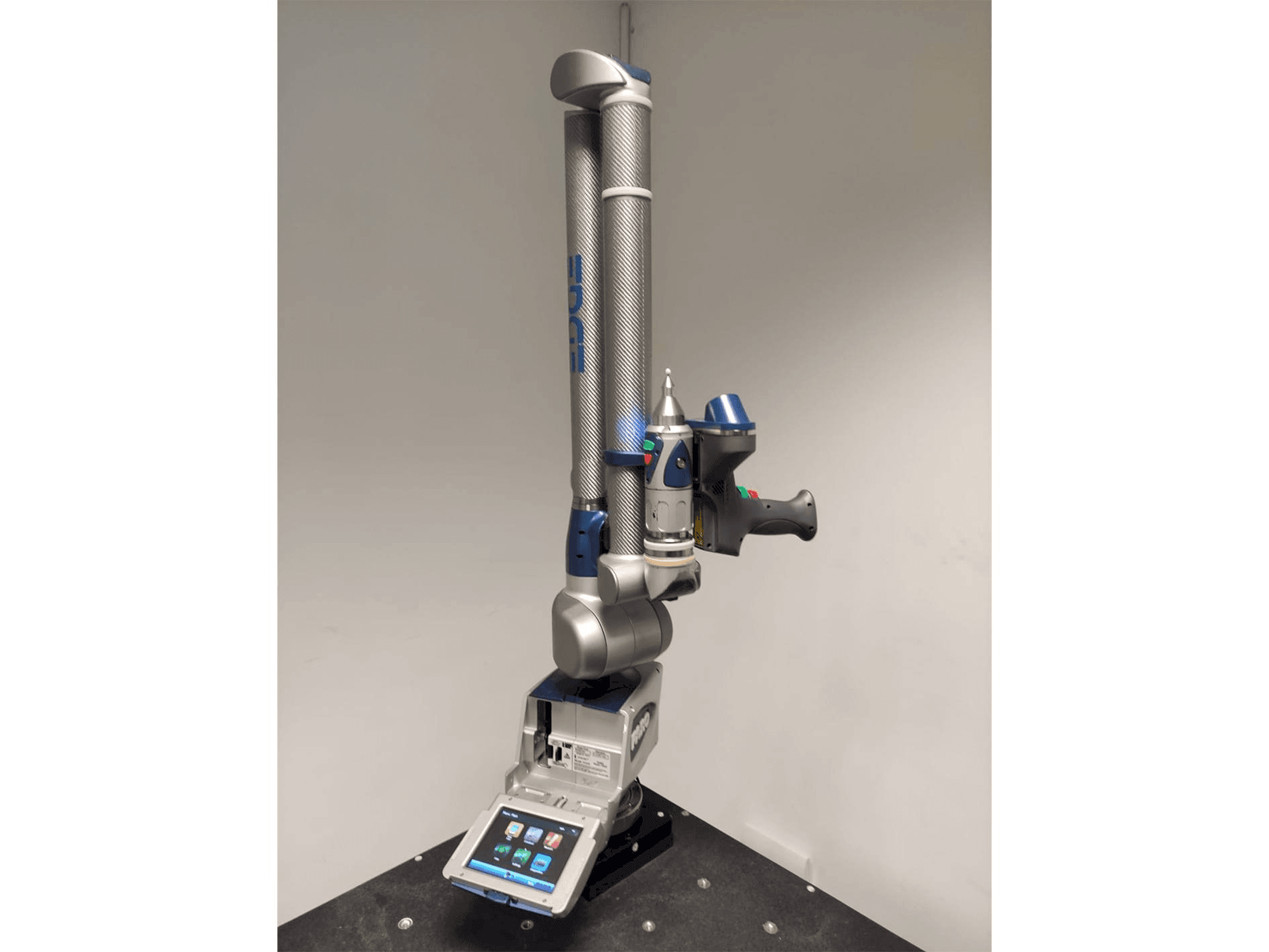 Frontansicht der Faro Edge ScanArm 2.7 Maschine