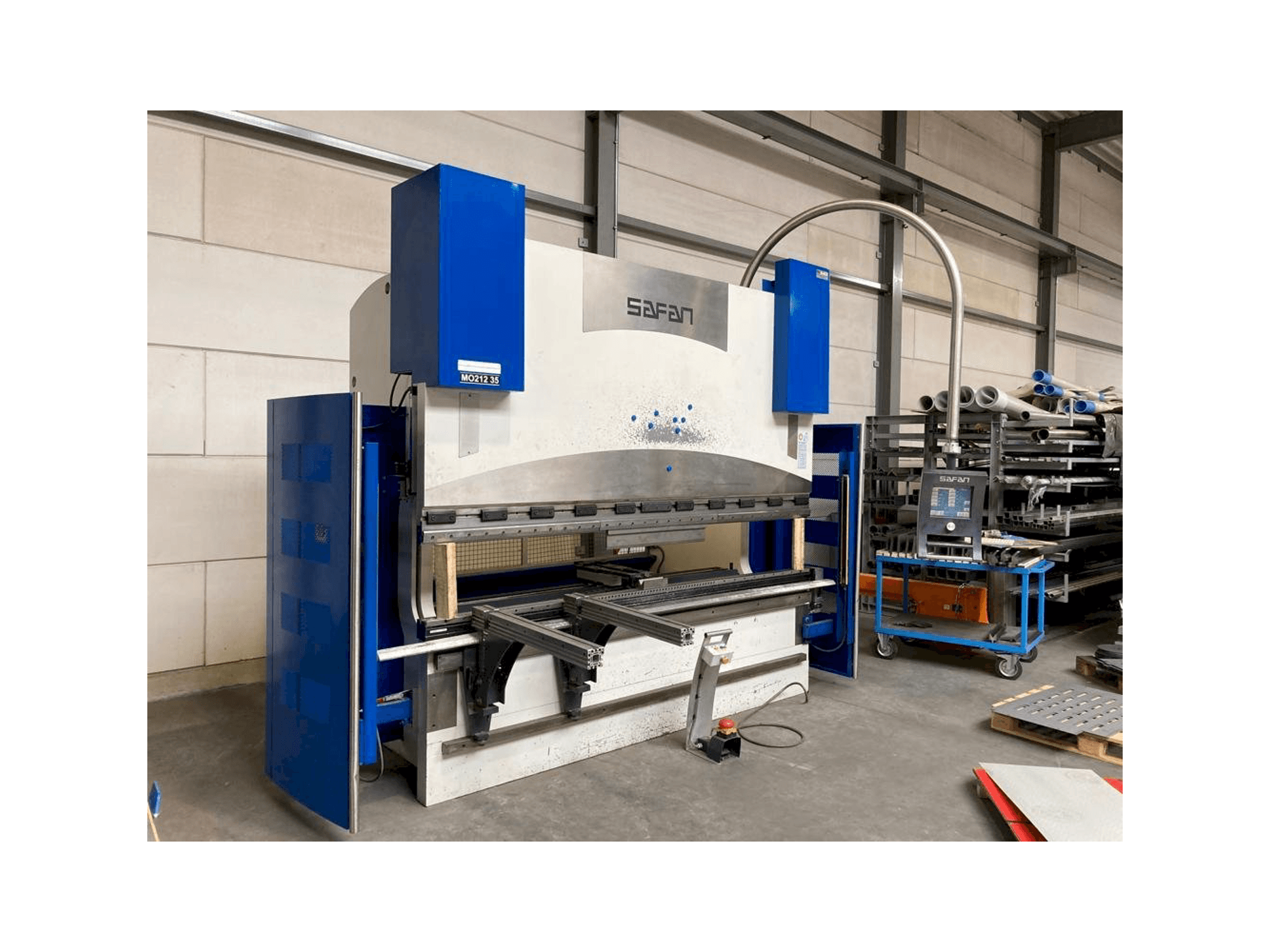 Frontansicht der Safan CNCL-K 170-3100 TS 2 Maschine